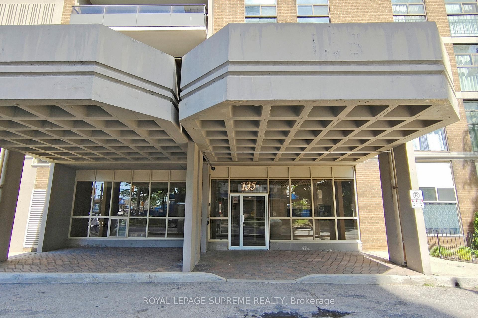 135 Marlee Avenue 401, Toronto Unit: 401