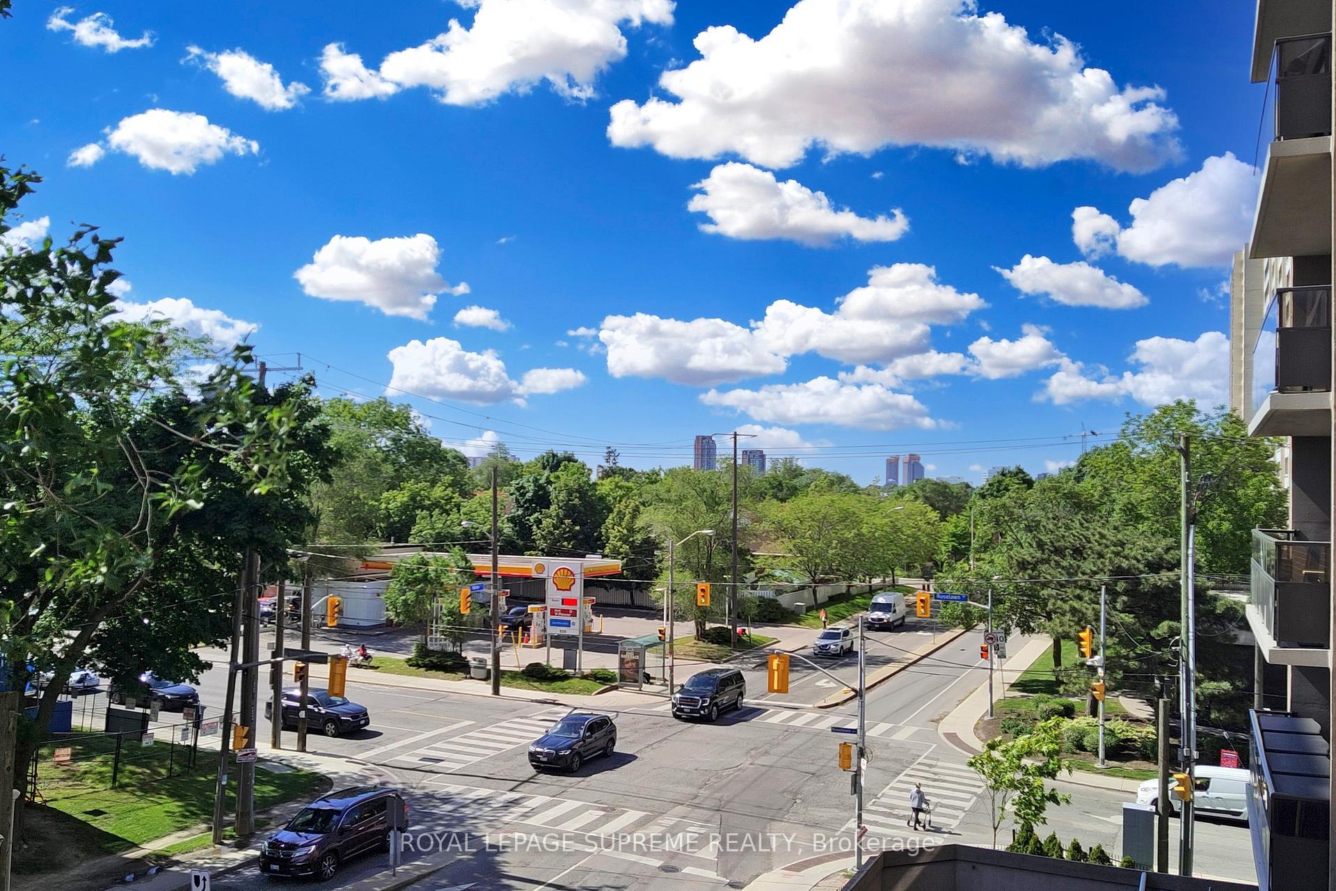 135 Marlee Avenue 401, Toronto Unit: 401