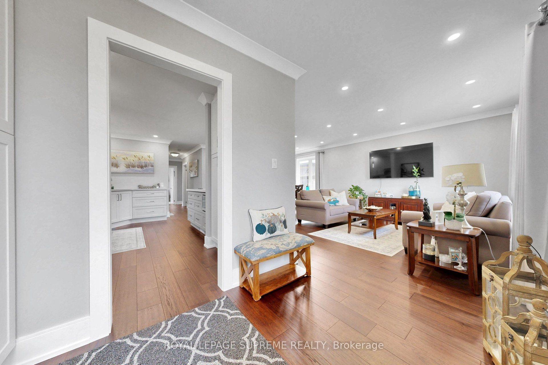 465 Maple Leaf Drive, Toronto
