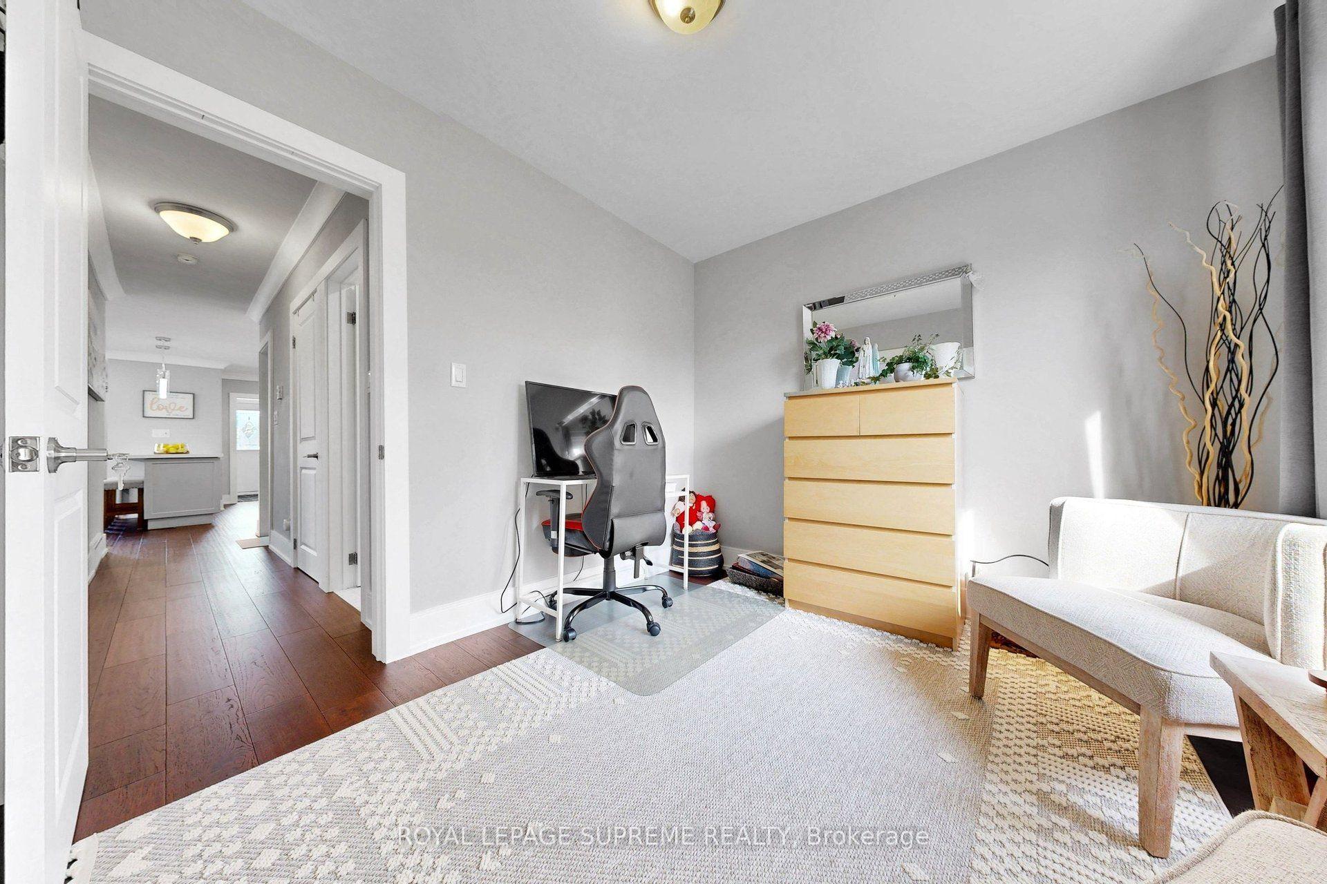 465 Maple Leaf Drive, Toronto