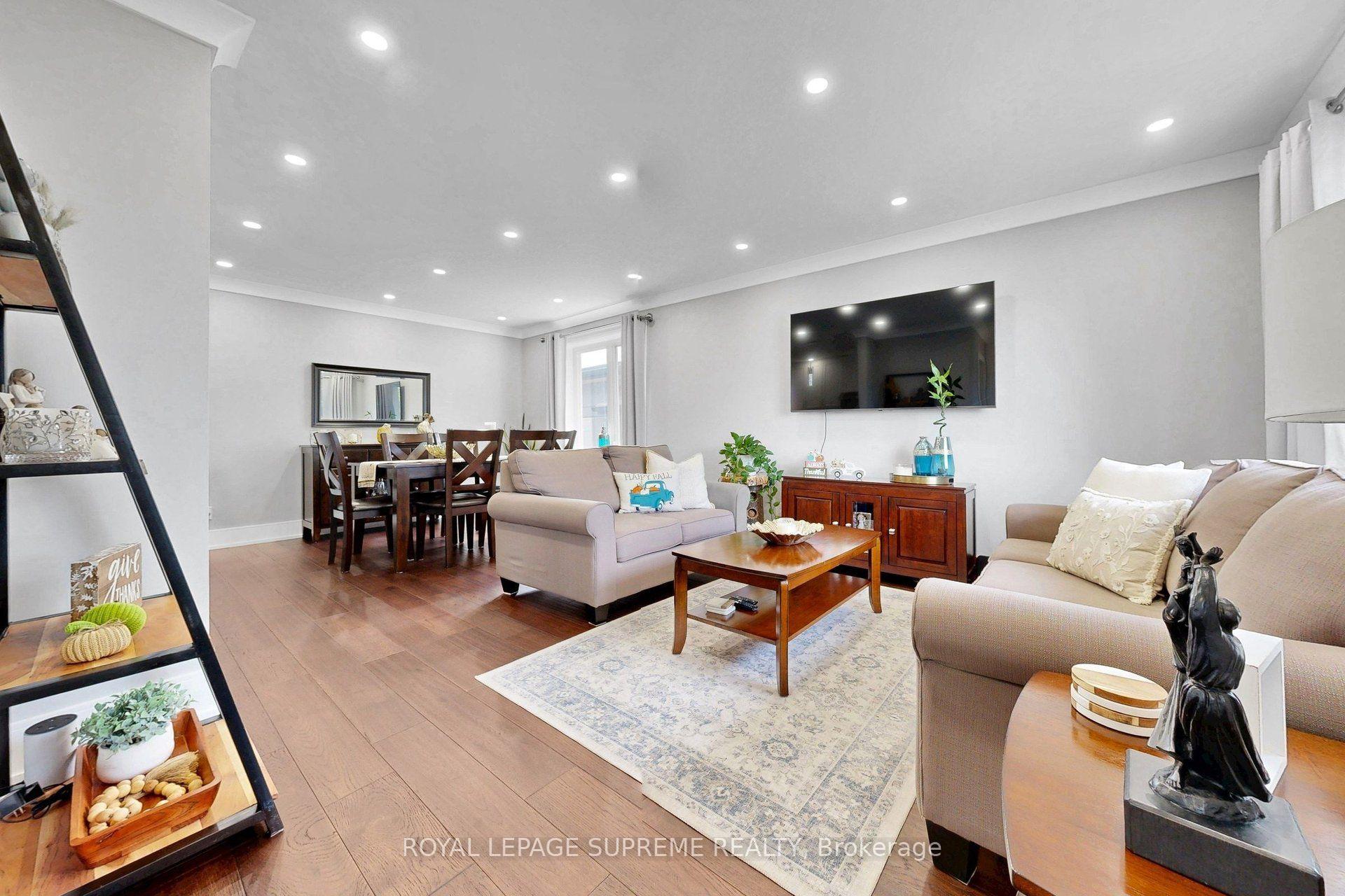 465 Maple Leaf Drive, Toronto