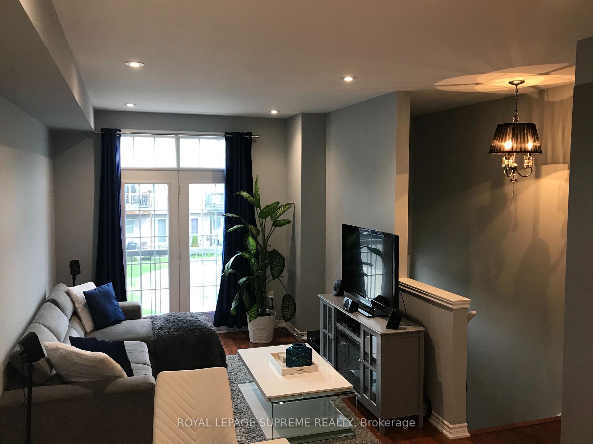 30 Pont Lane, Toronto