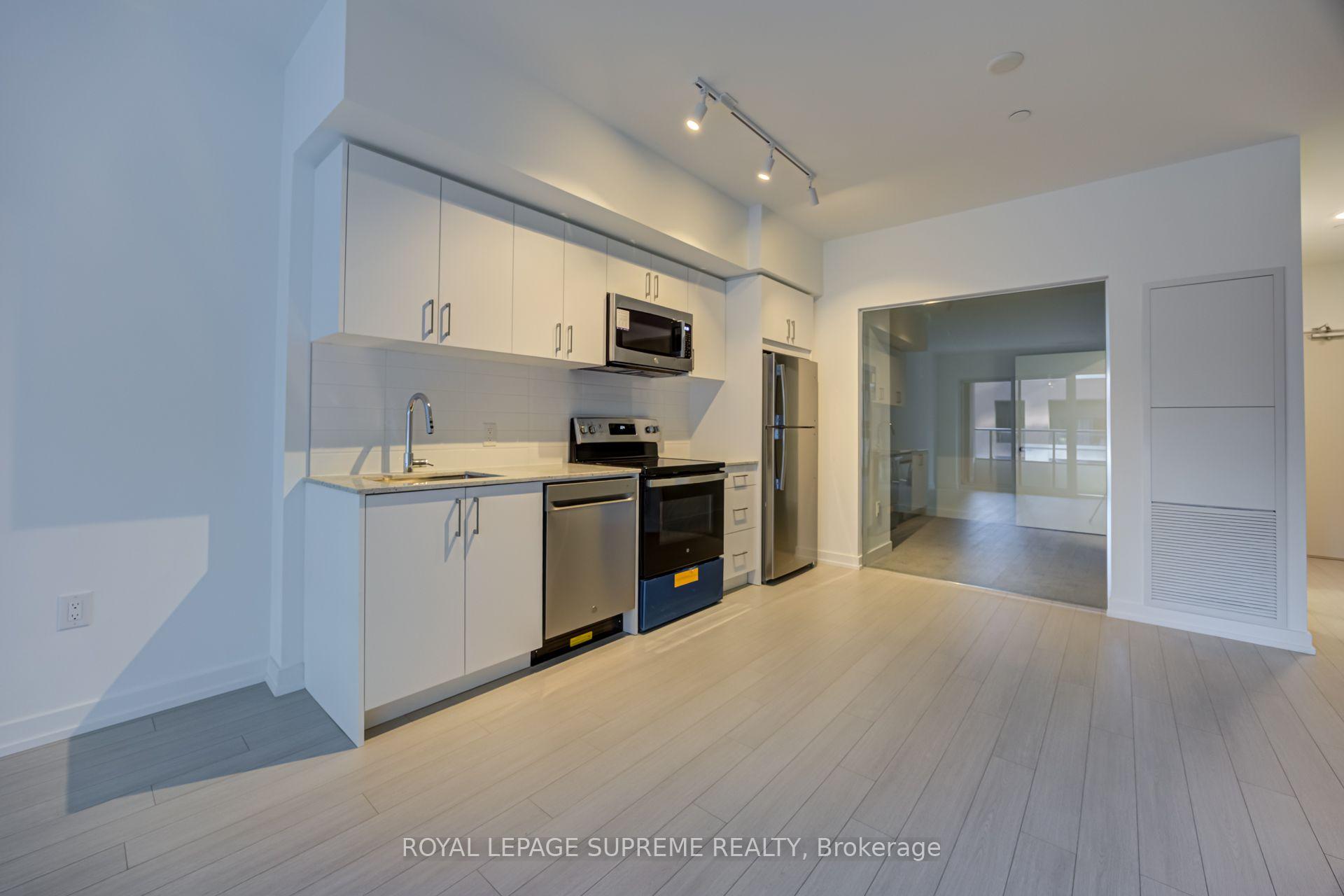 4010 Eglinton Avenue W 412, Toronto Unit: 412