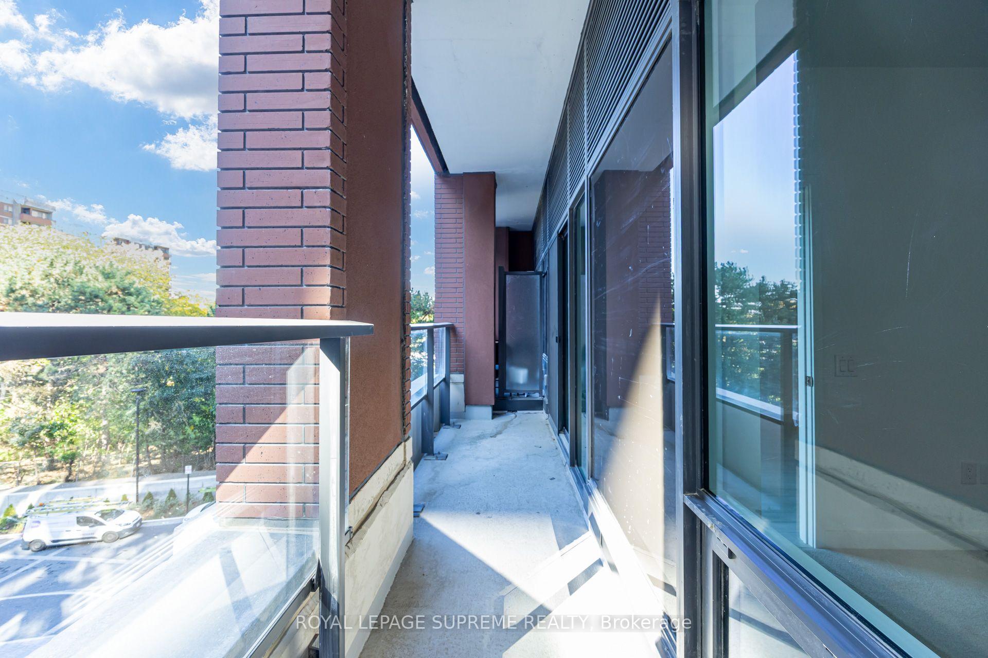 4010 Eglinton Avenue W 412, Toronto Unit: 412