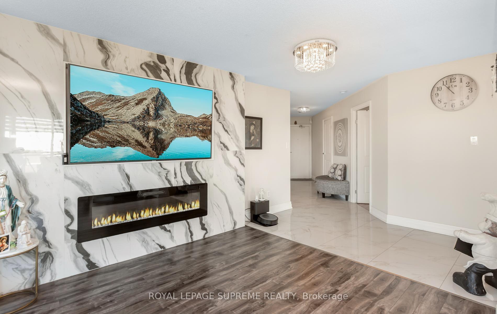 5 Rowntree Road 1015, Toronto Unit: 1015