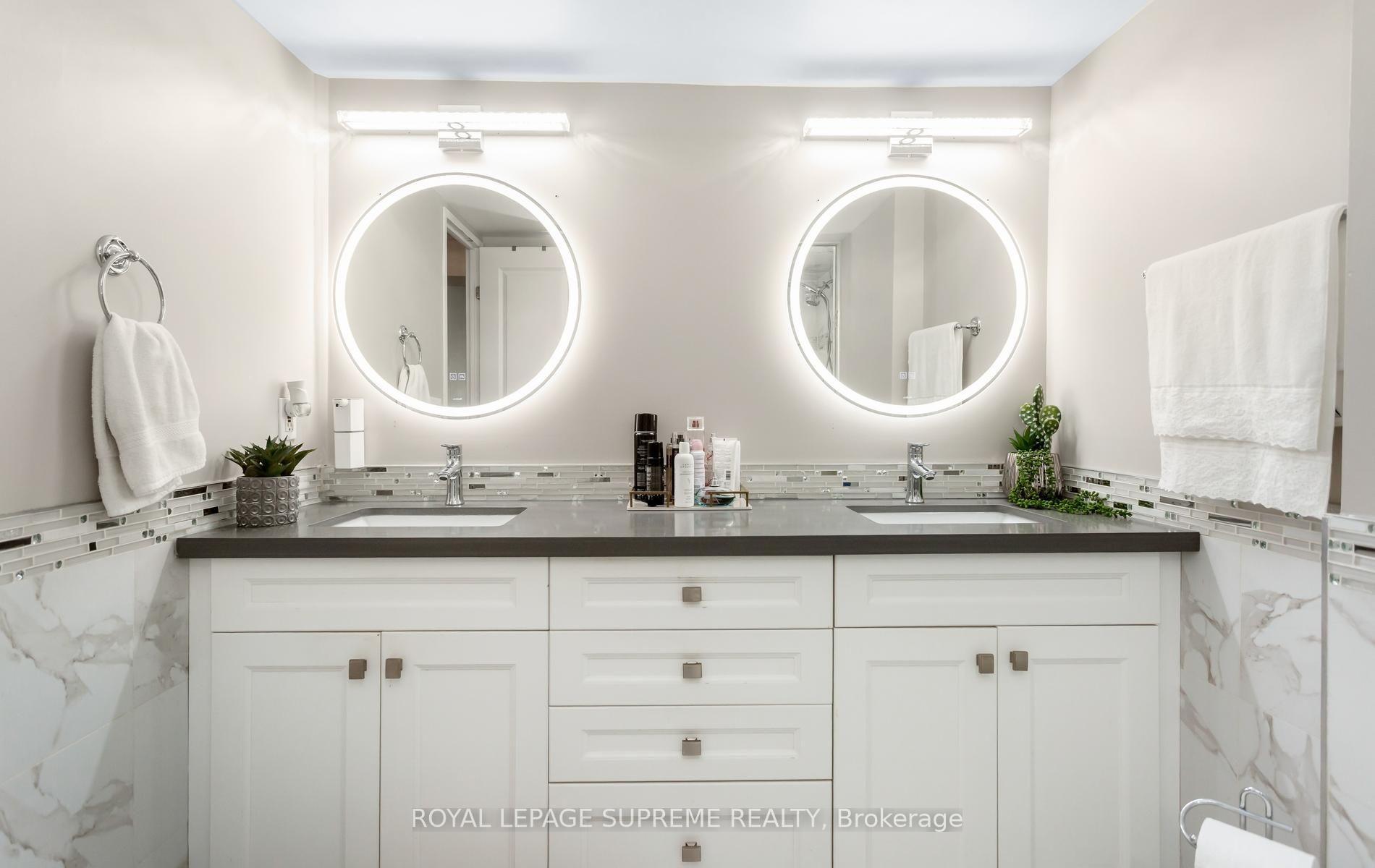 5 Rowntree Road 1015, Toronto Unit: 1015