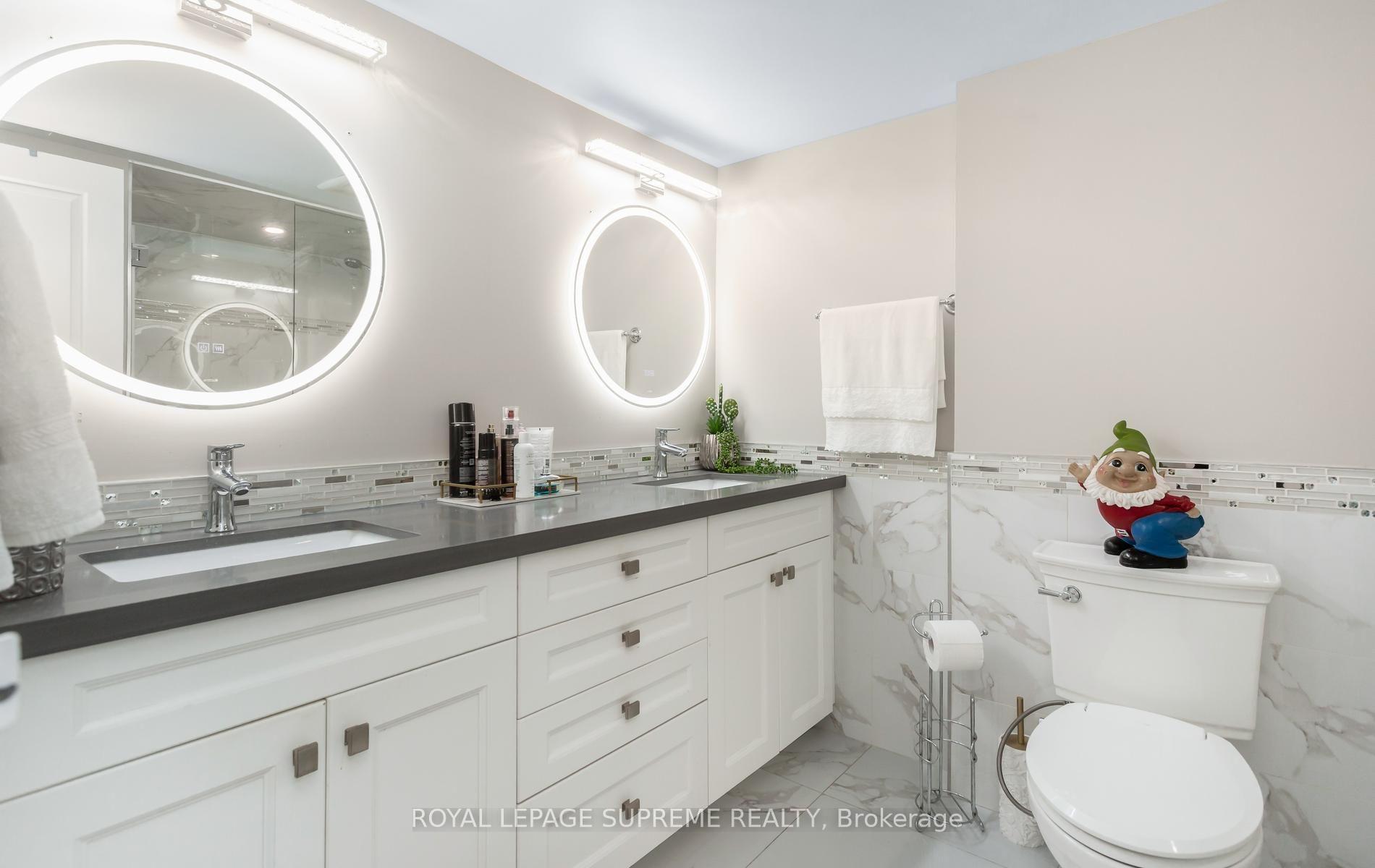 5 Rowntree Road 1015, Toronto Unit: 1015