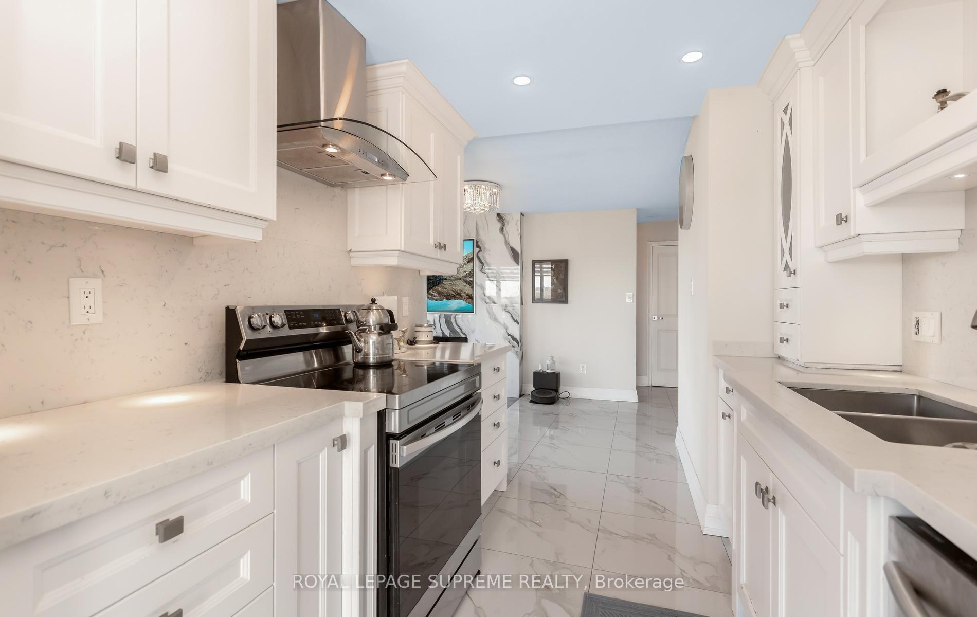5 Rowntree Road 1015, Toronto Unit: 1015