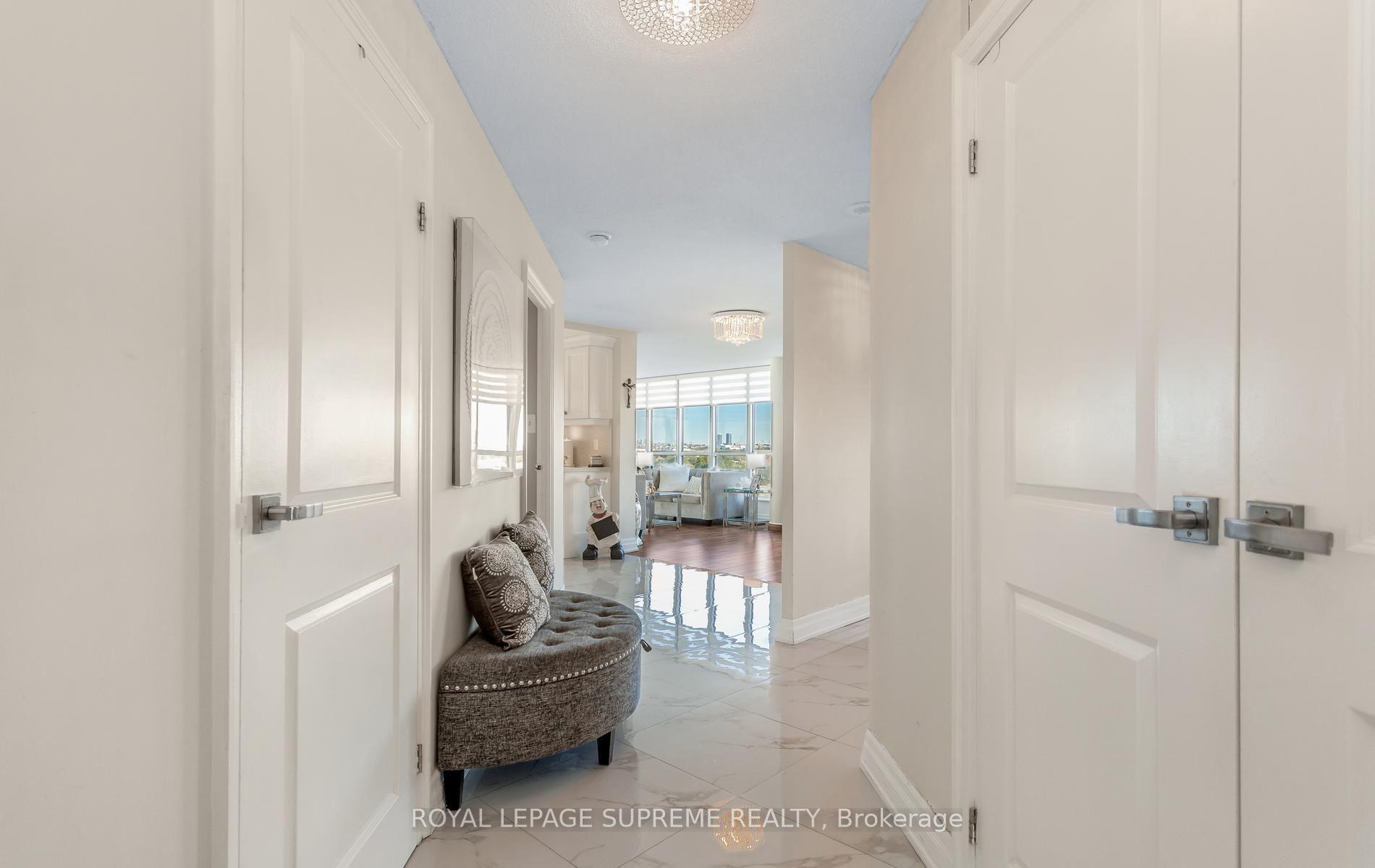 5 Rowntree Road 1015, Toronto Unit: 1015