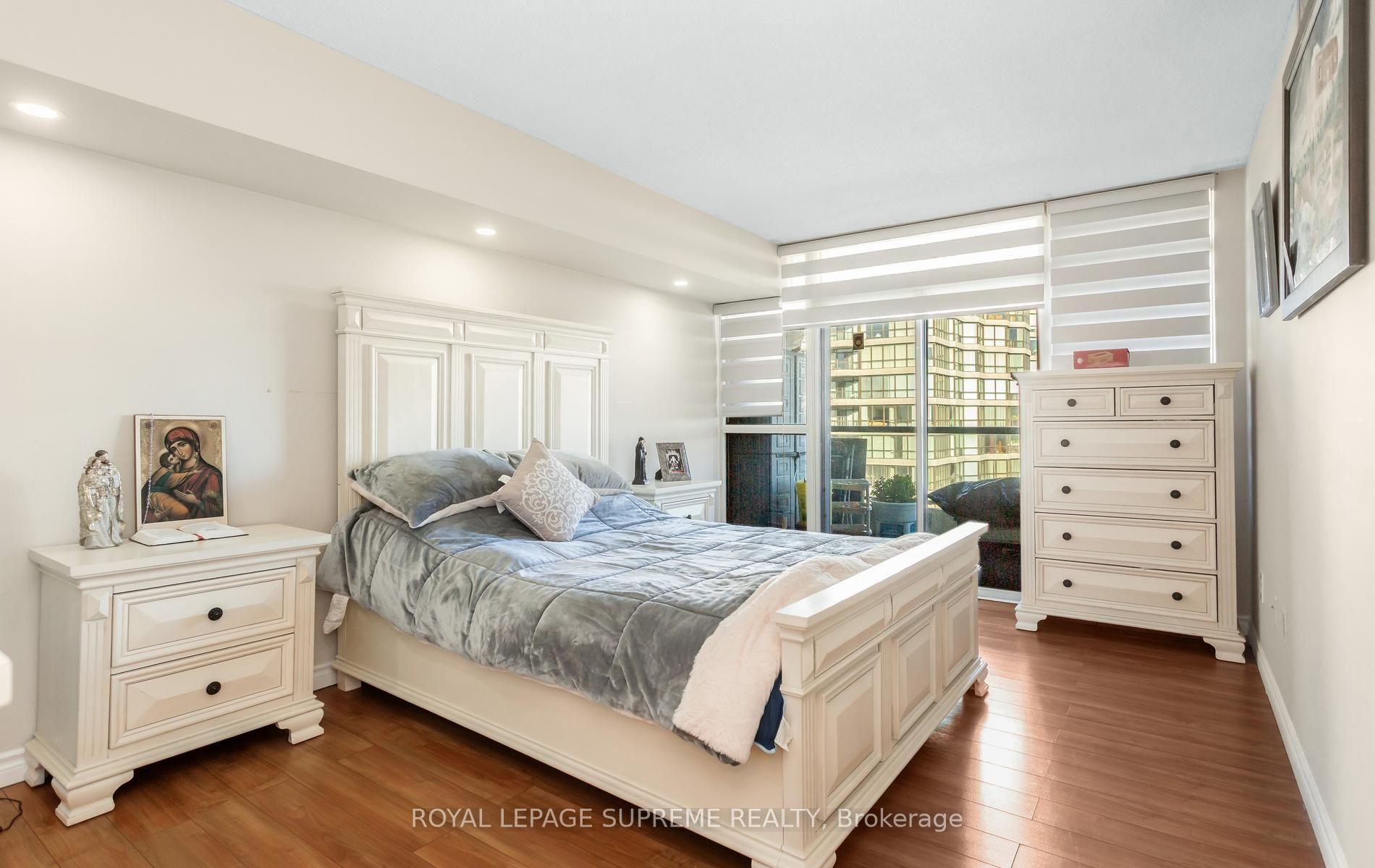 5 Rowntree Road 1015, Toronto Unit: 1015