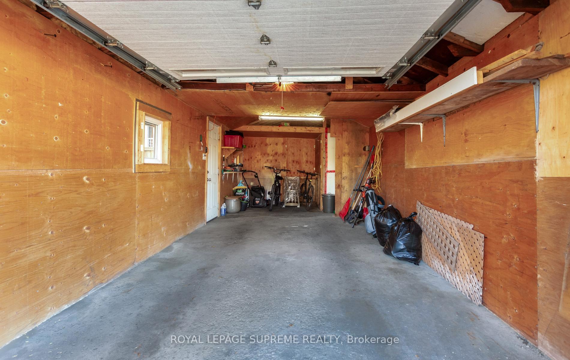 54 East Drive, Toronto
