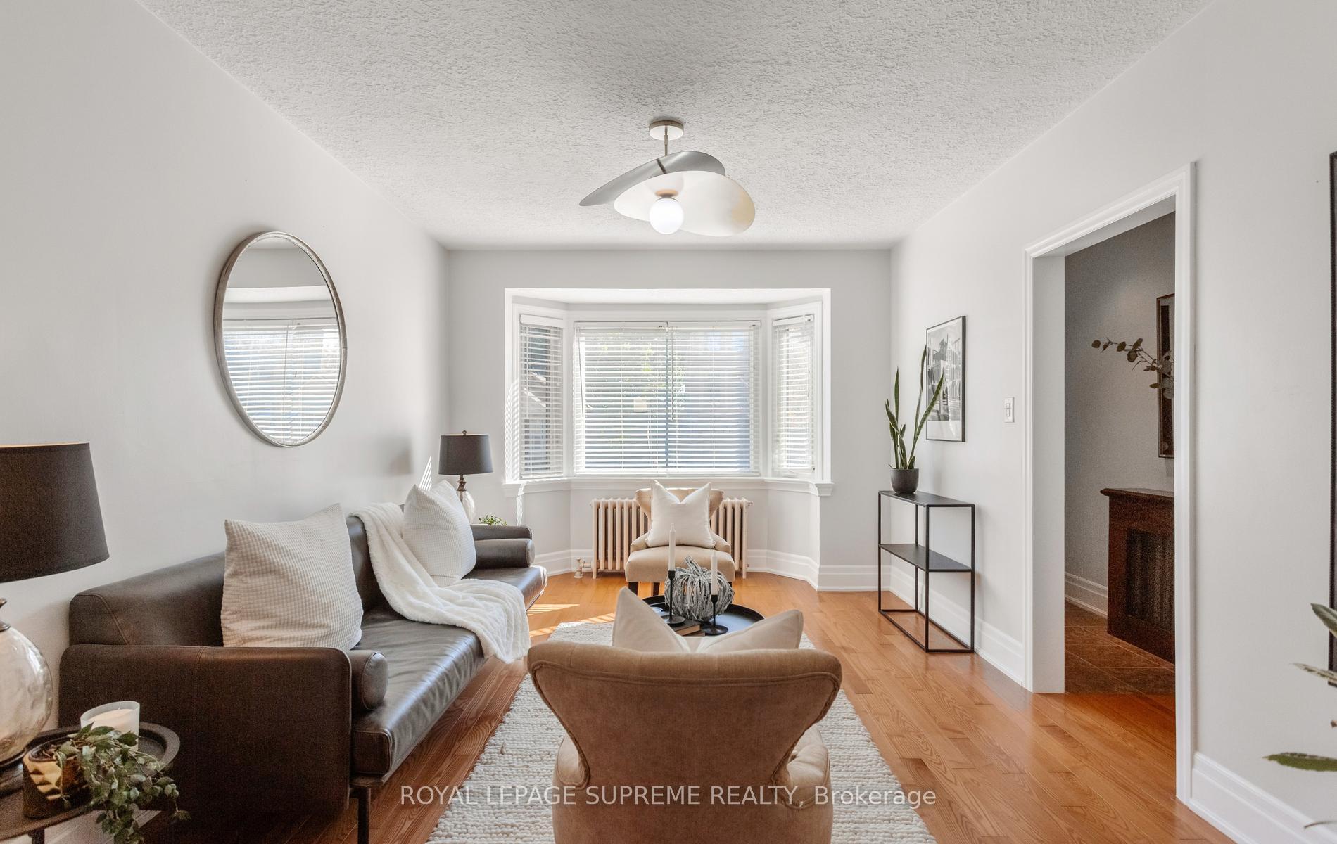54 East Drive, Toronto