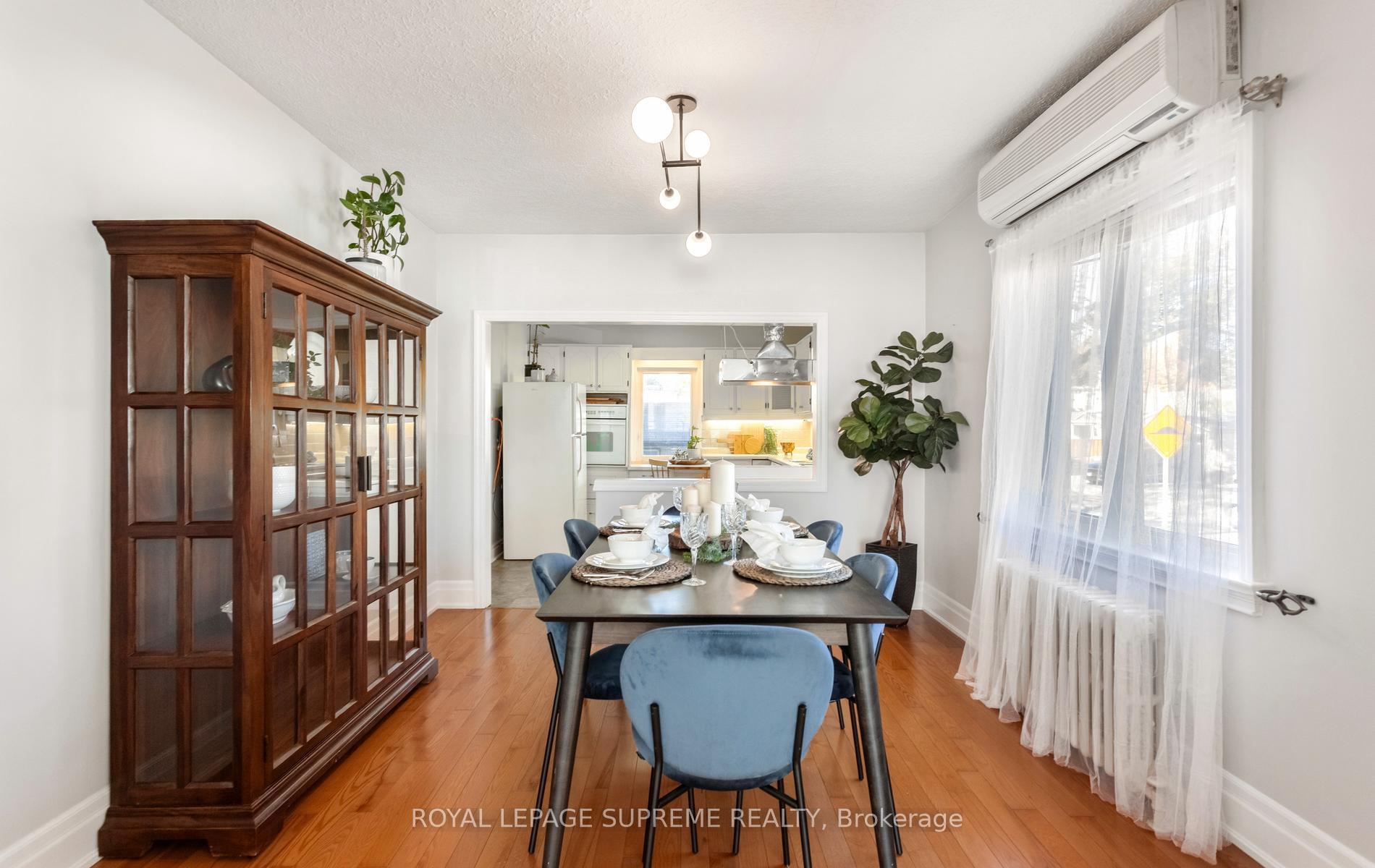 54 East Drive, Toronto