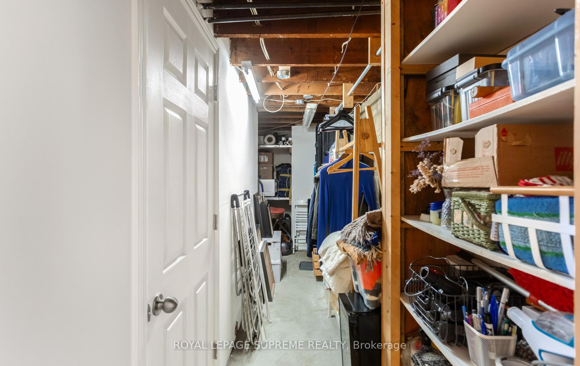 54 East Drive, Toronto