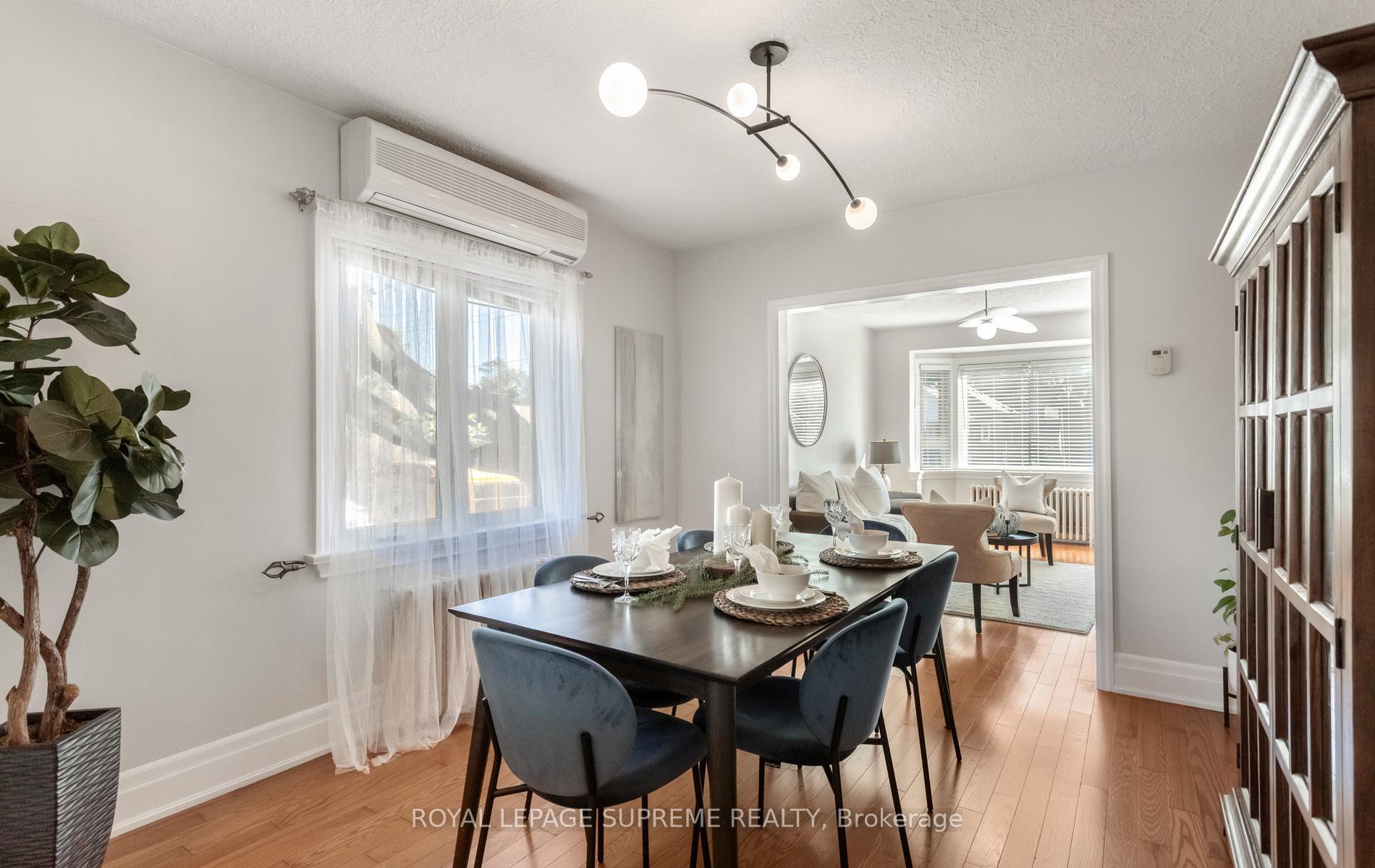 54 East Drive, Toronto