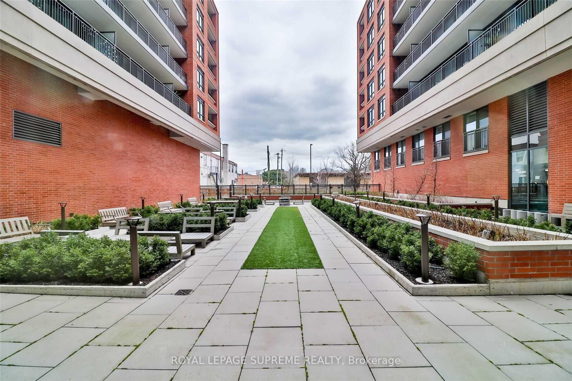 3091 Dufferin Street 214, Toronto Unit: 214