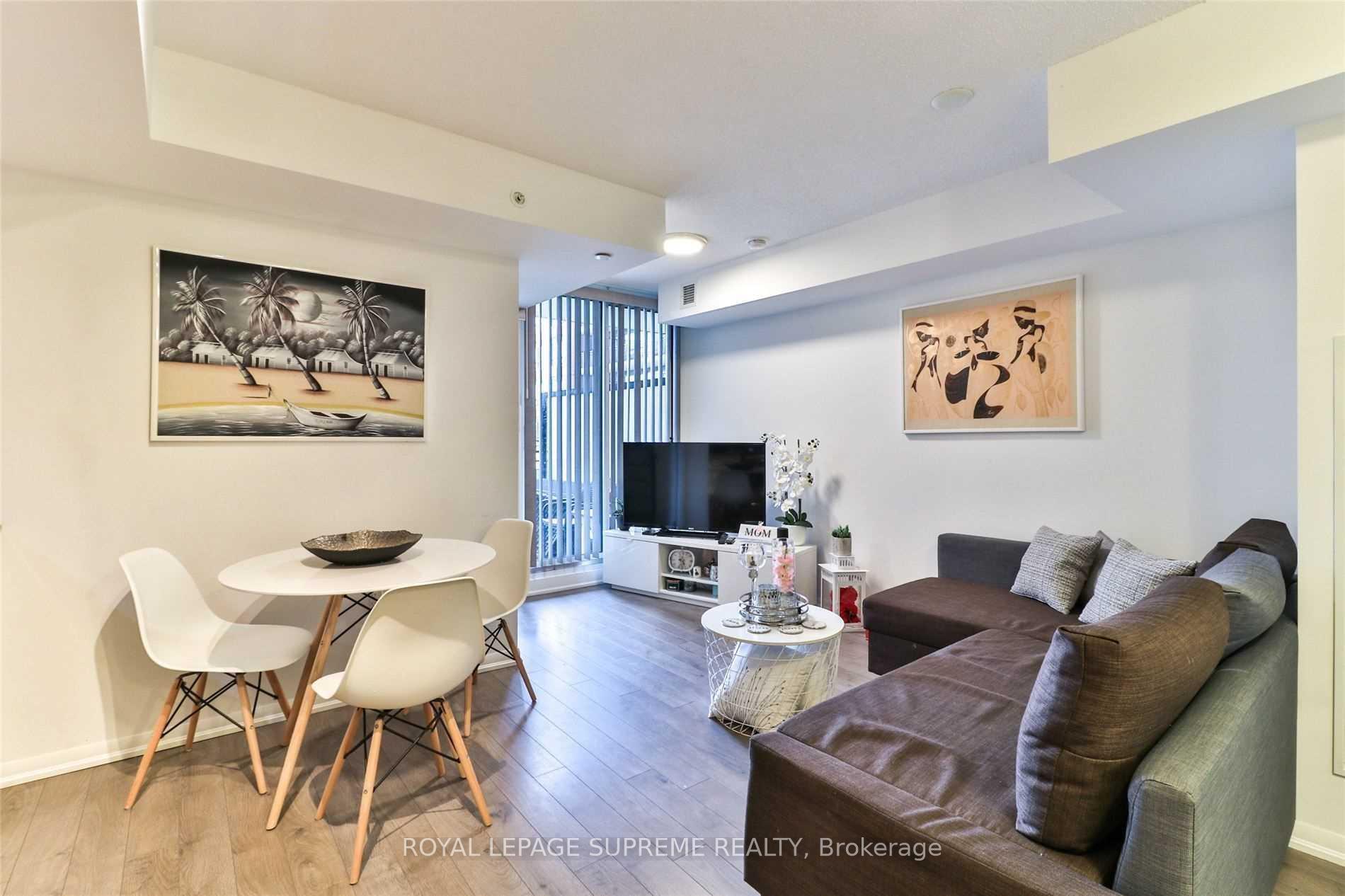 3091 Dufferin Street 214, Toronto Unit: 214