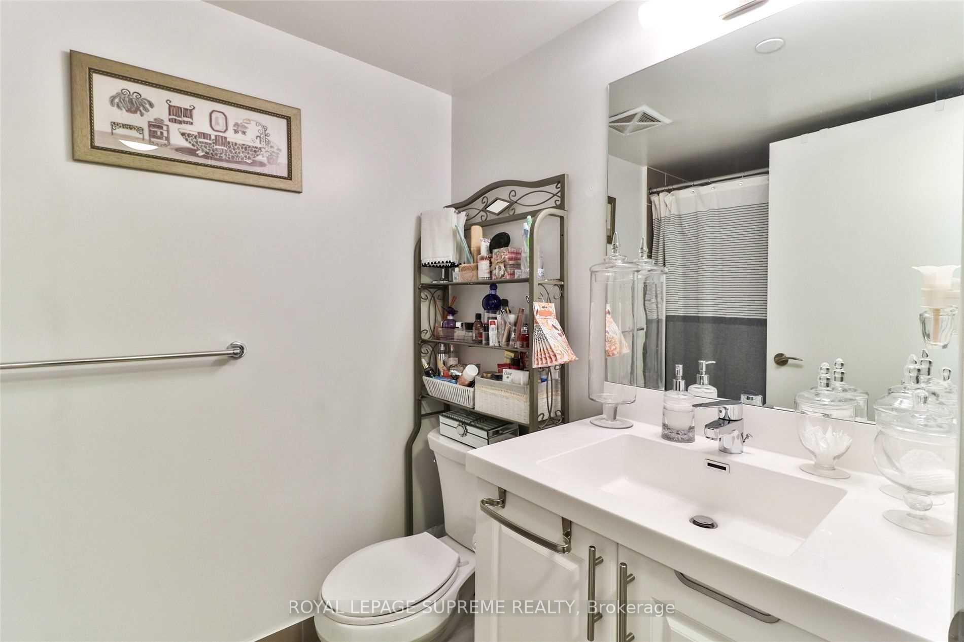 3091 Dufferin Street 214, Toronto Unit: 214