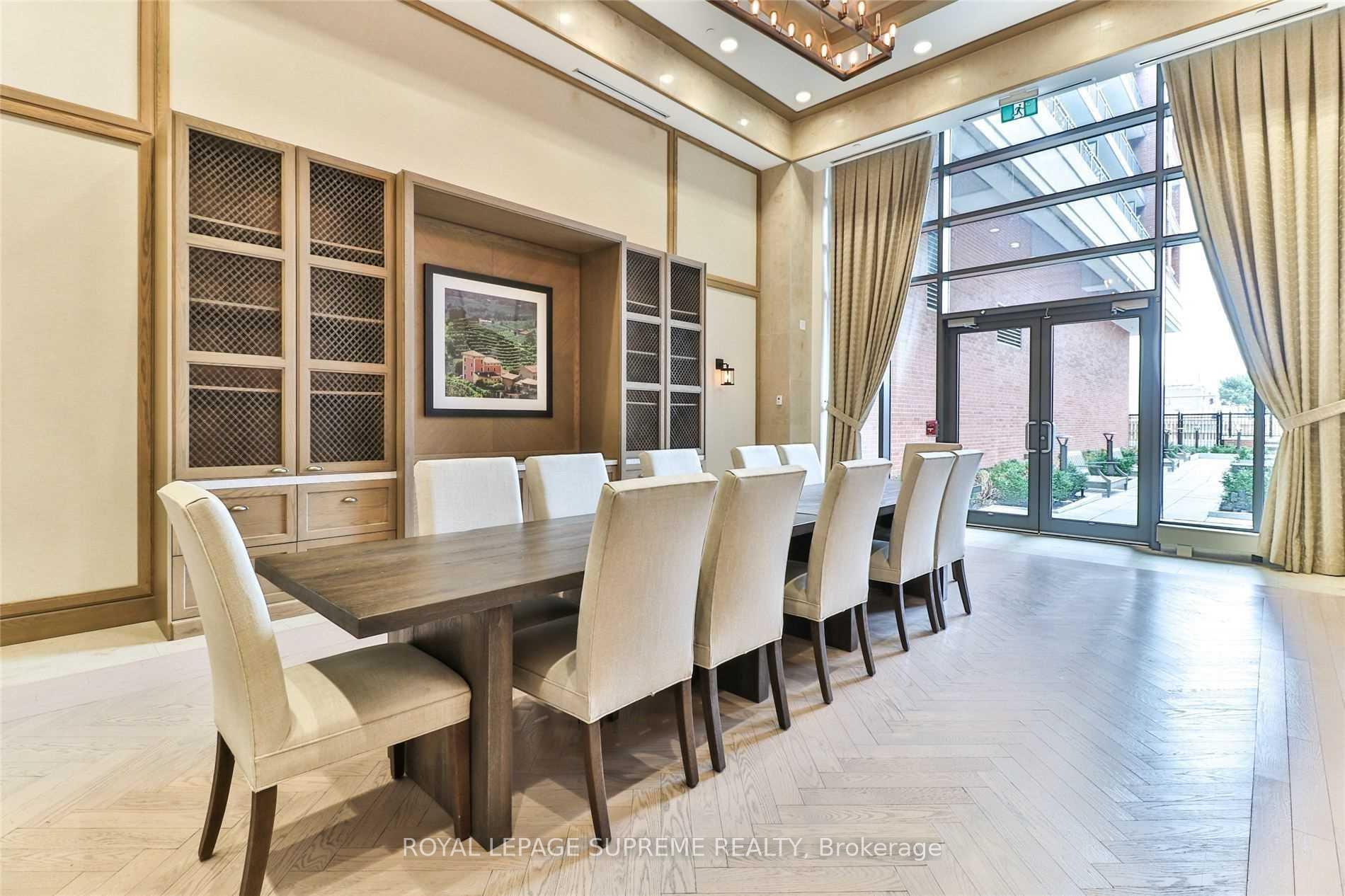 3091 Dufferin Street 214, Toronto Unit: 214