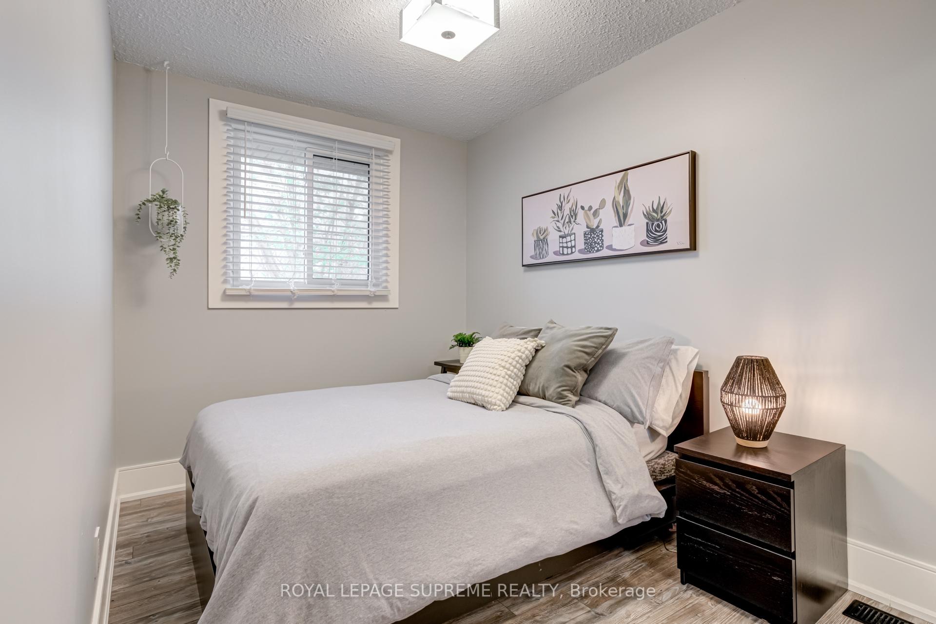 #21 - 135 Chalmers Street Unit: 21