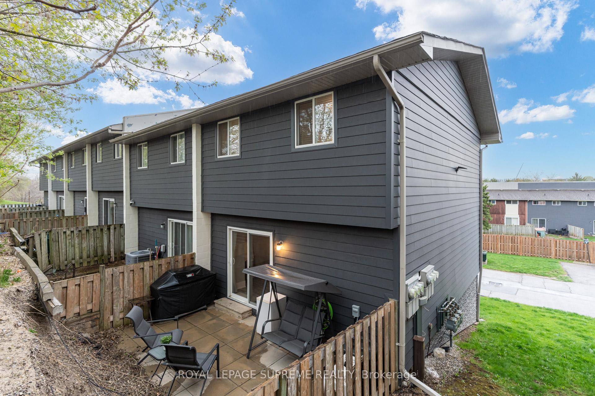 #21 - 135 Chalmers Street Unit: 21