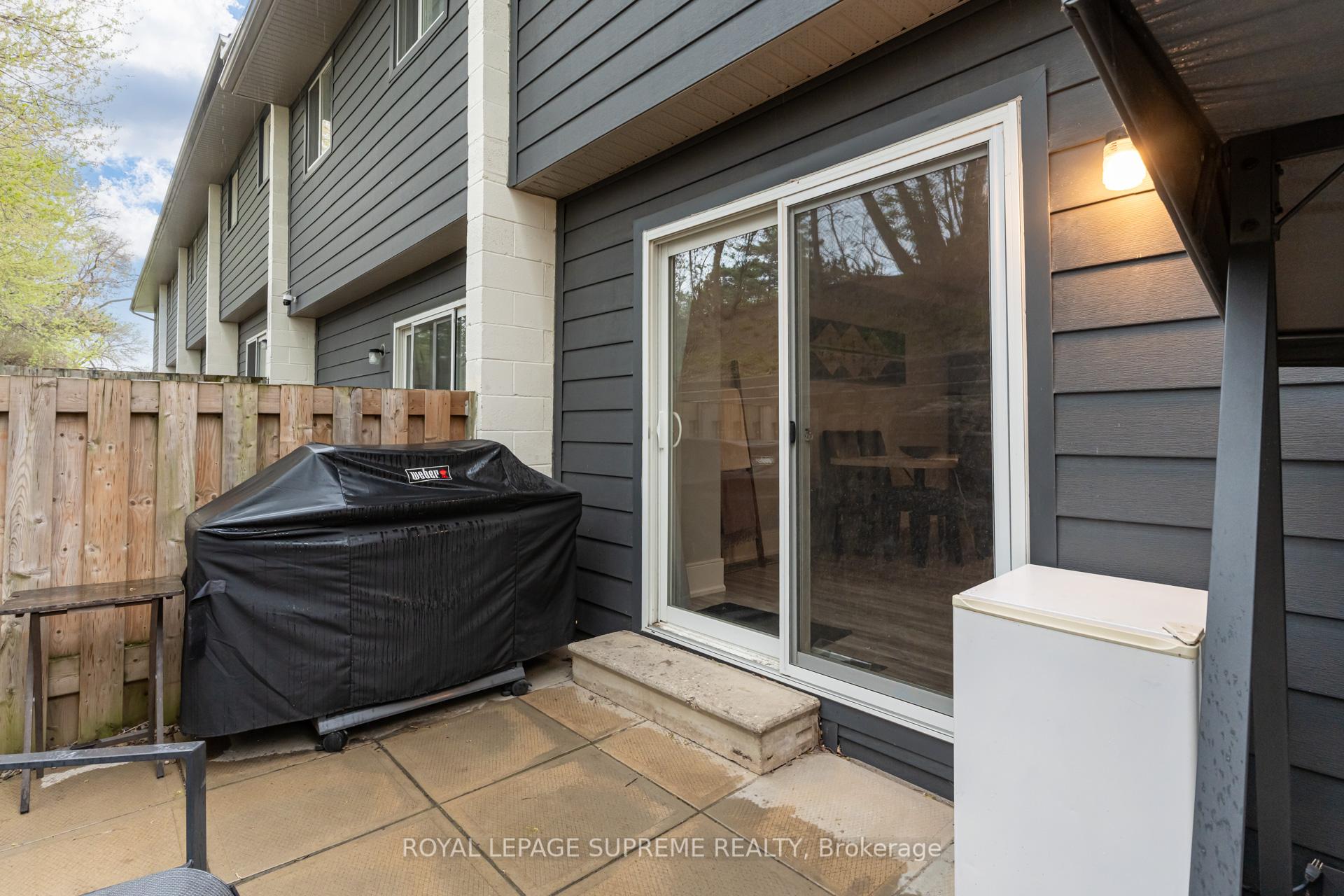 #21 - 135 Chalmers Street Unit: 21
