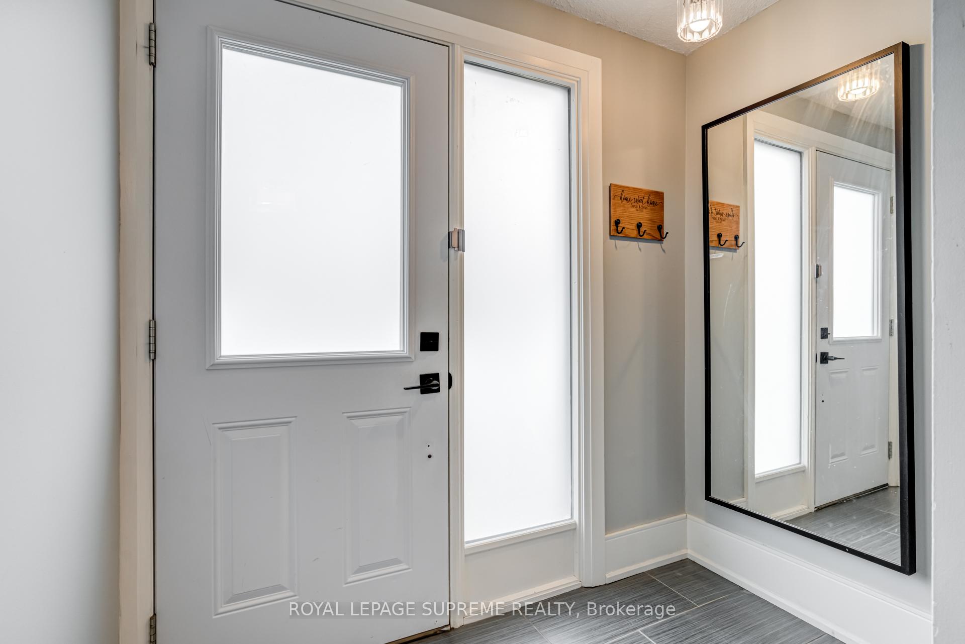 #21 - 135 Chalmers Street Unit: 21