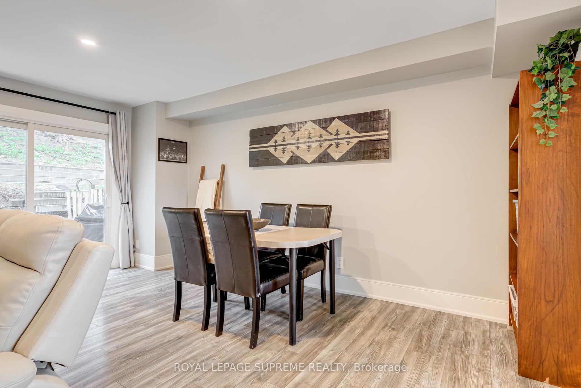 #21 - 135 Chalmers Street Unit: 21