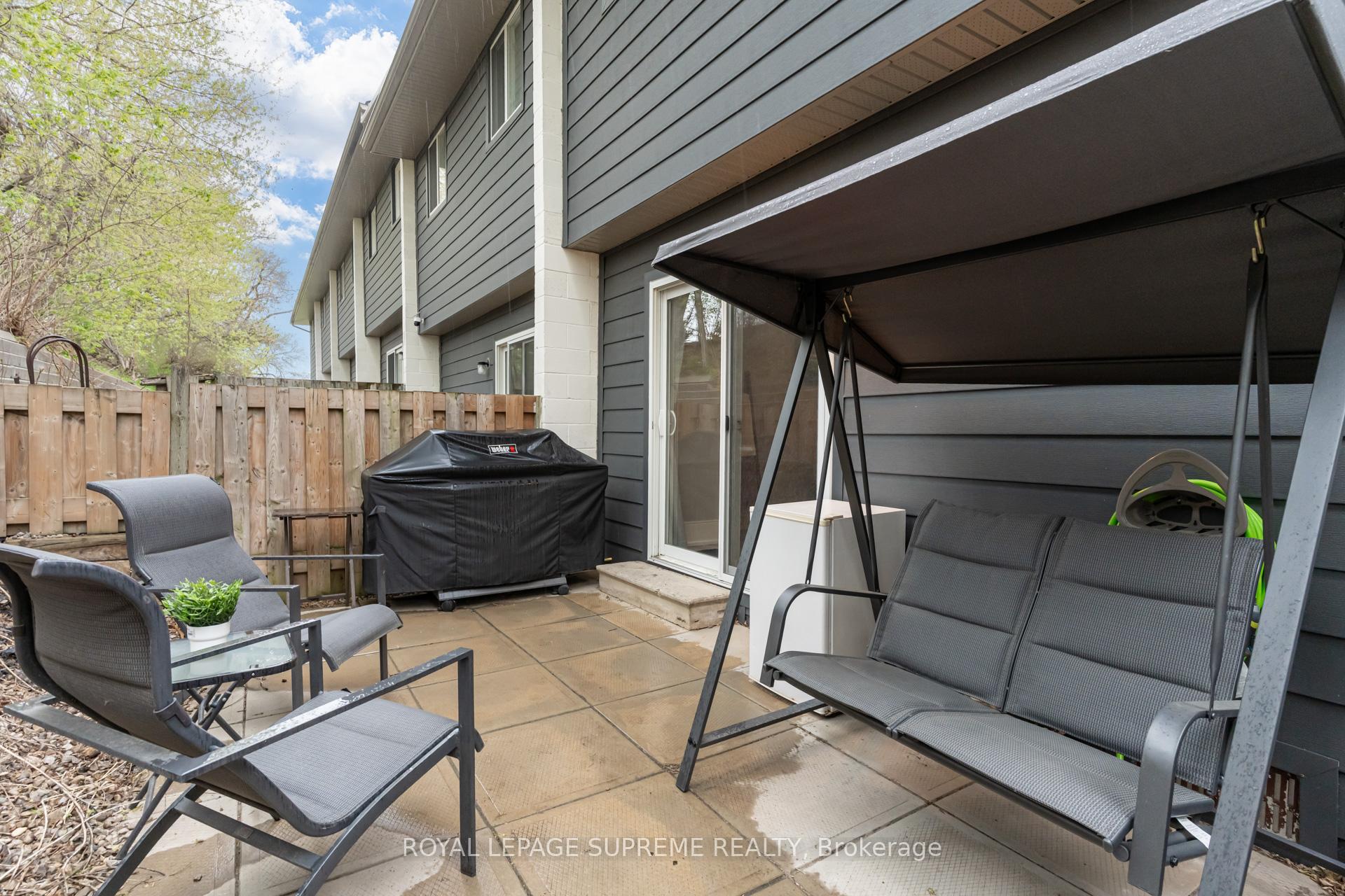 #21 - 135 Chalmers Street Unit: 21