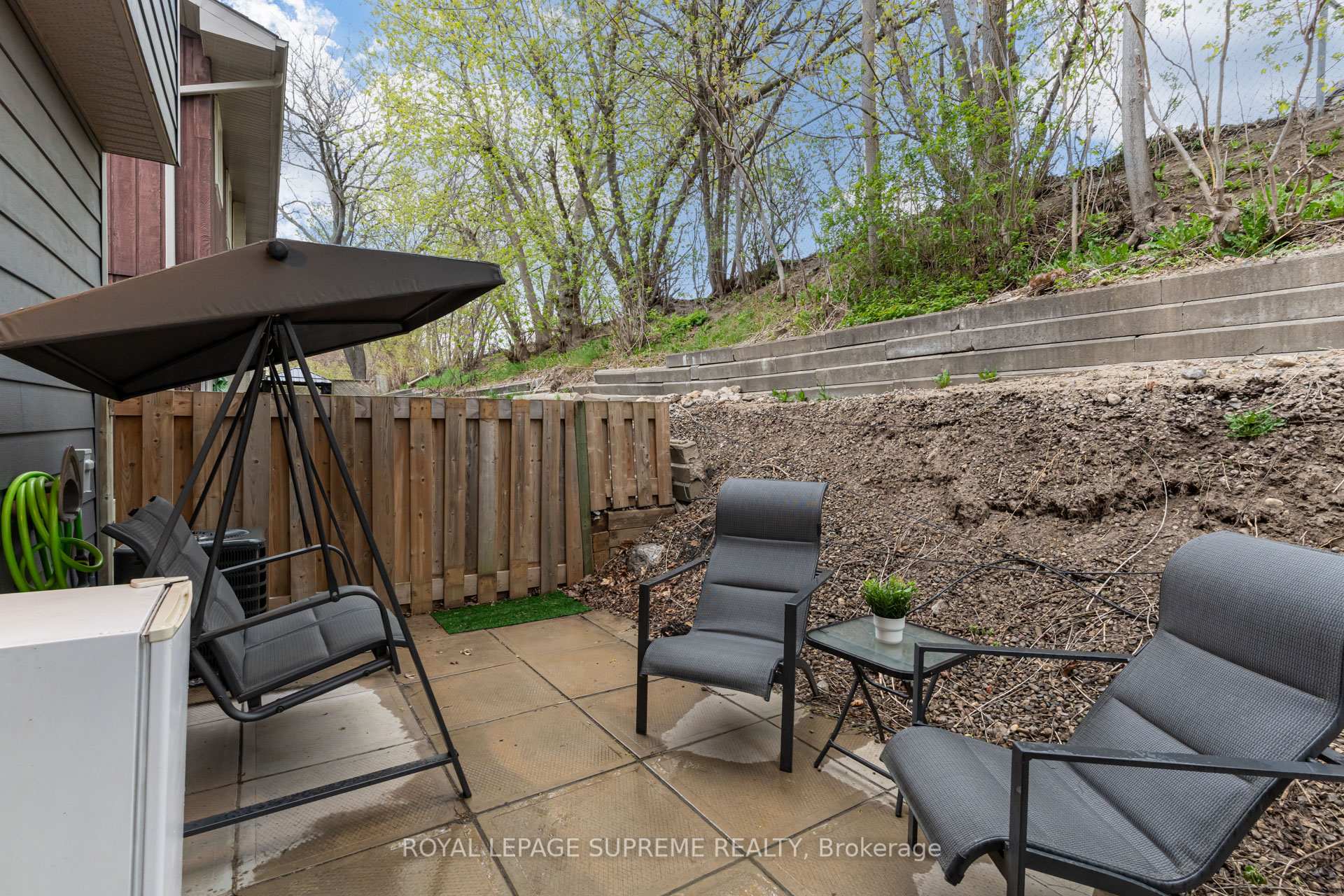 #21 - 135 Chalmers Street Unit: 21
