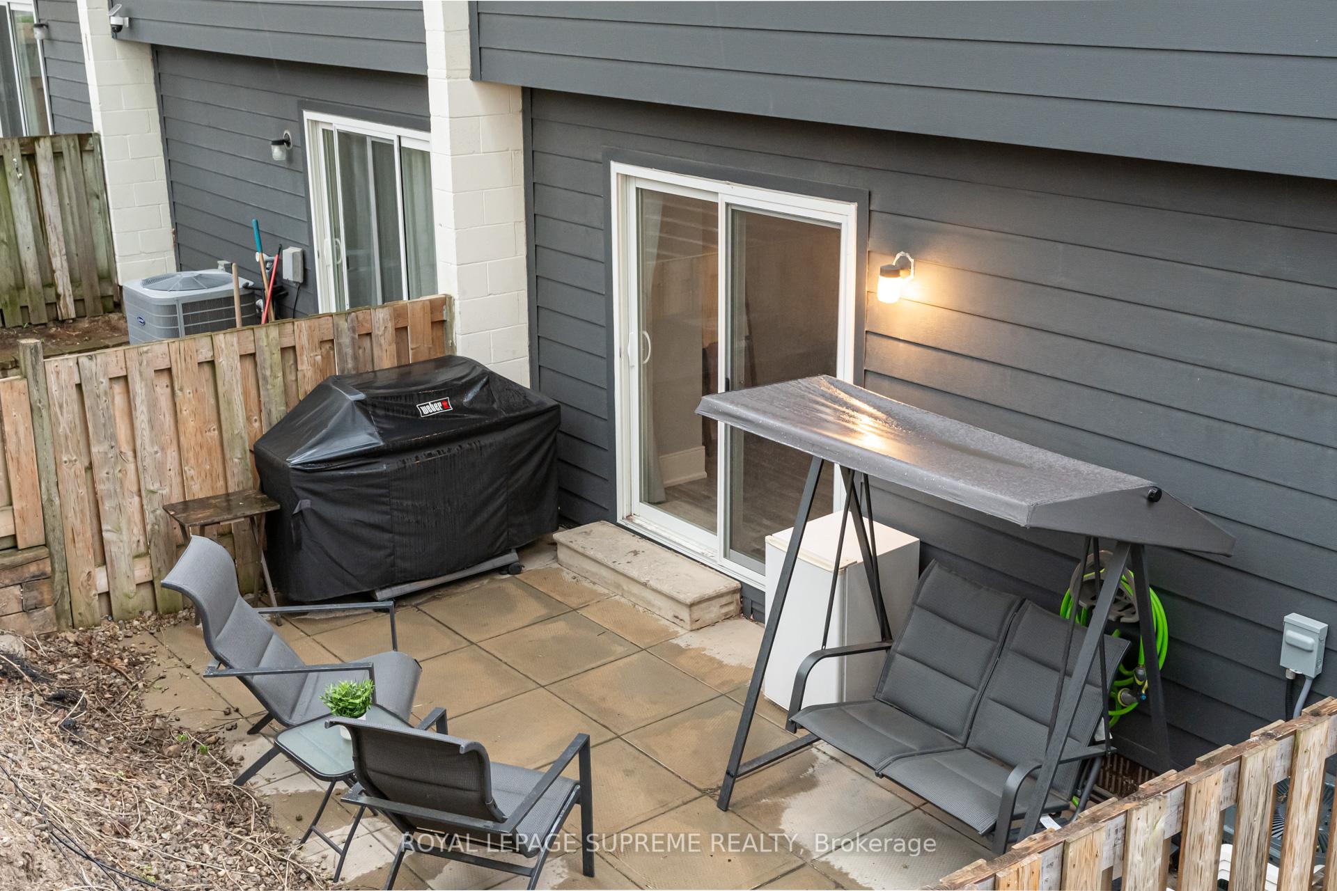 #21 - 135 Chalmers Street Unit: 21