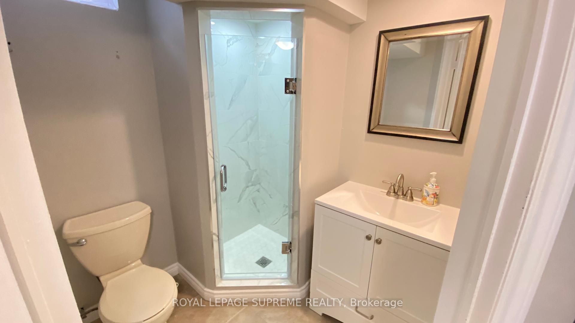 #Bsmt - 22 Amblecote Pl Unit: Bsmt