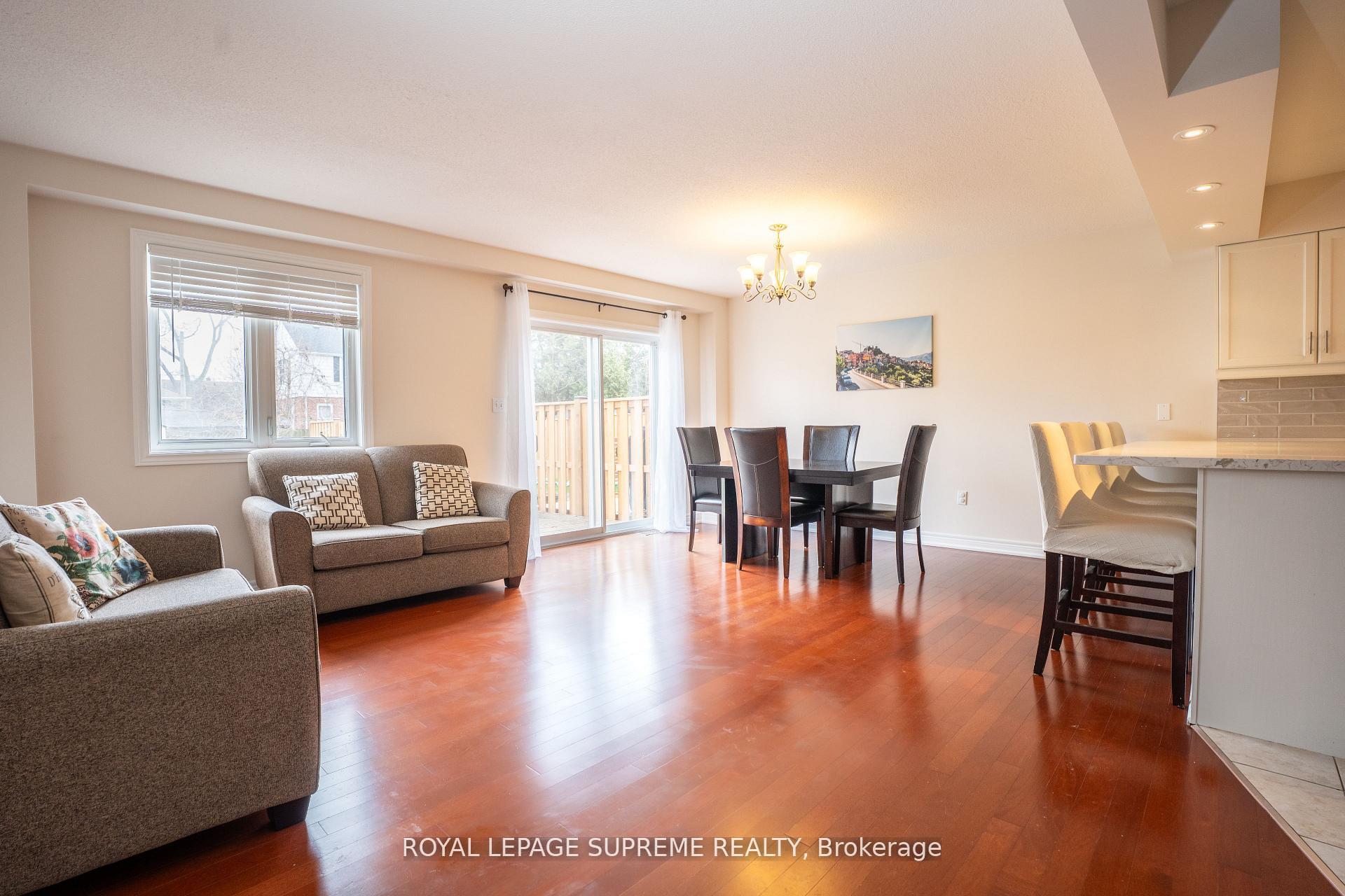 31 1/2 Thorold Road