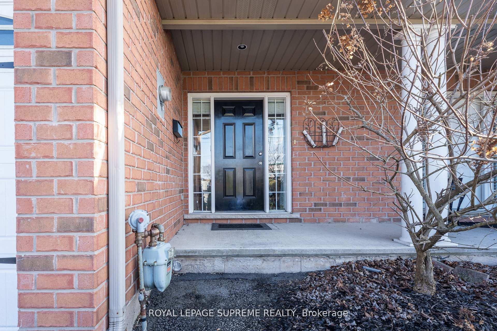 31 1/2 Thorold Road