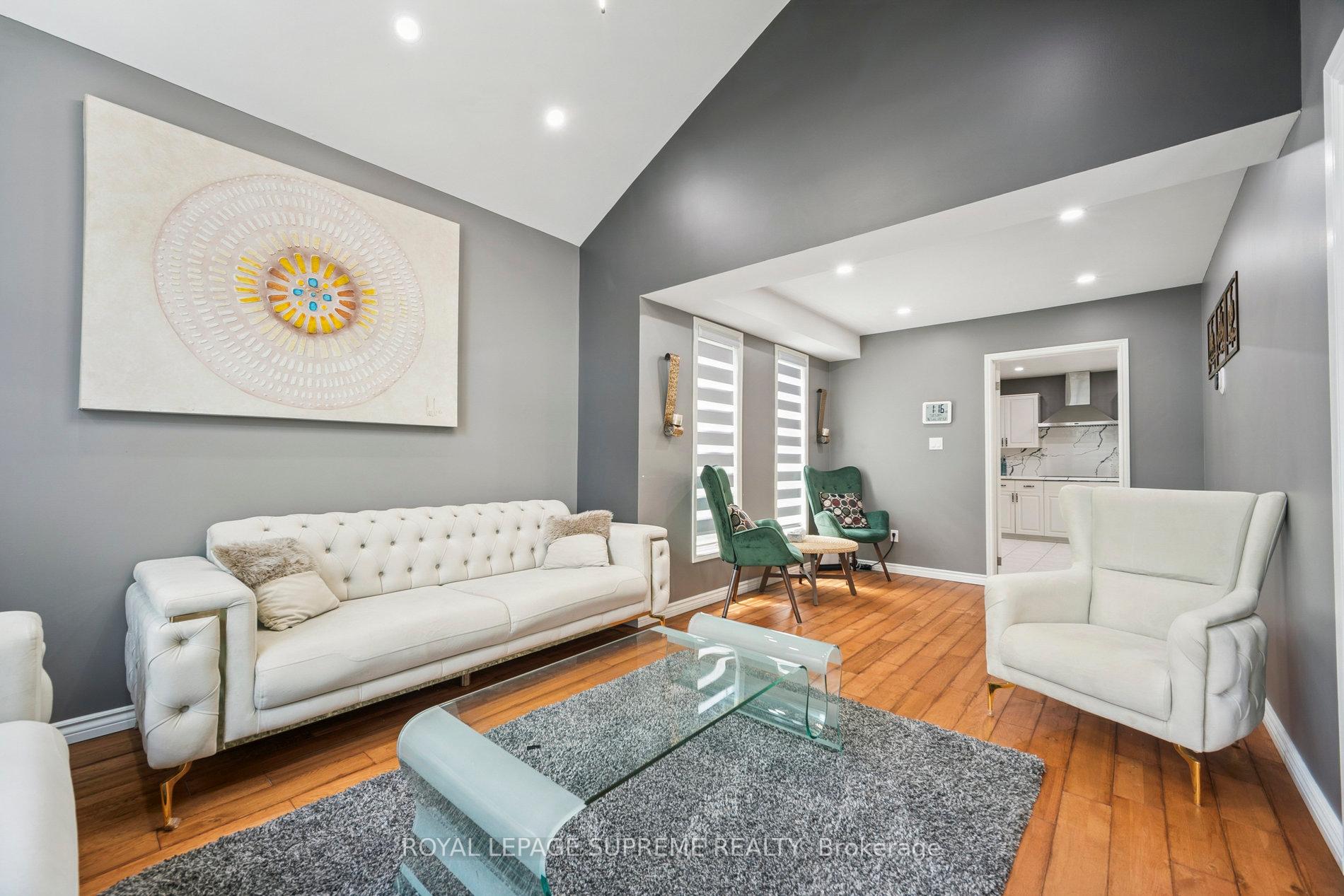 635 Grand View Avenue