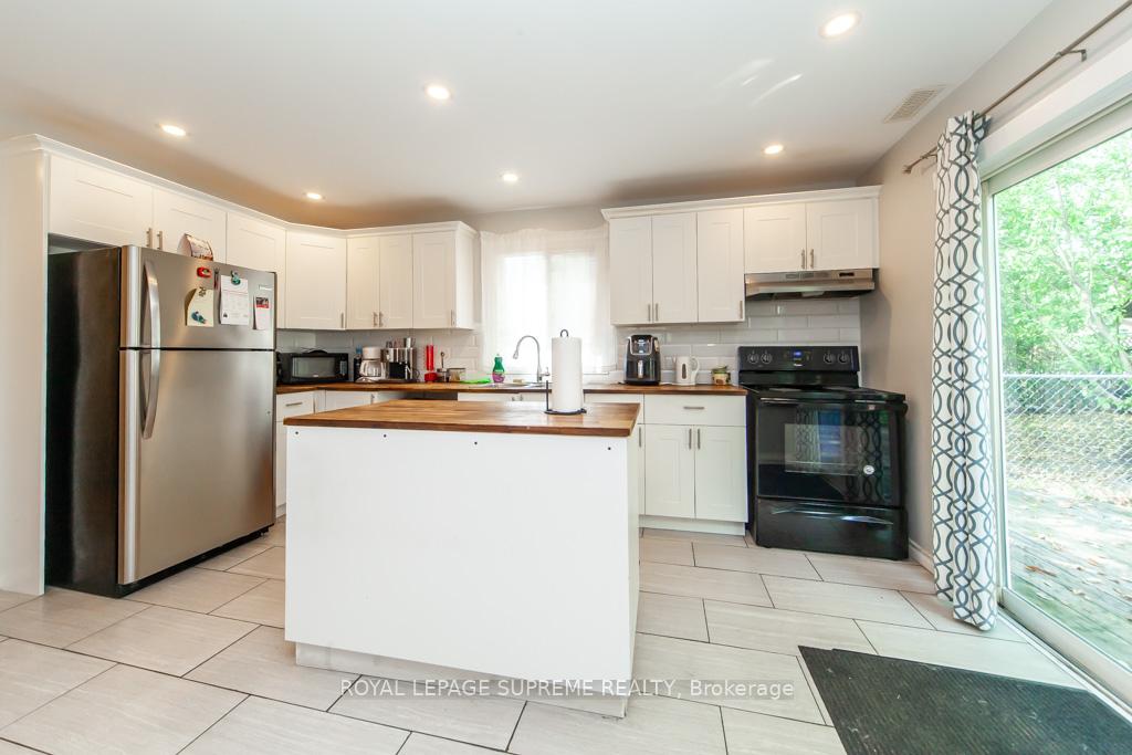 13 Robins Avenue