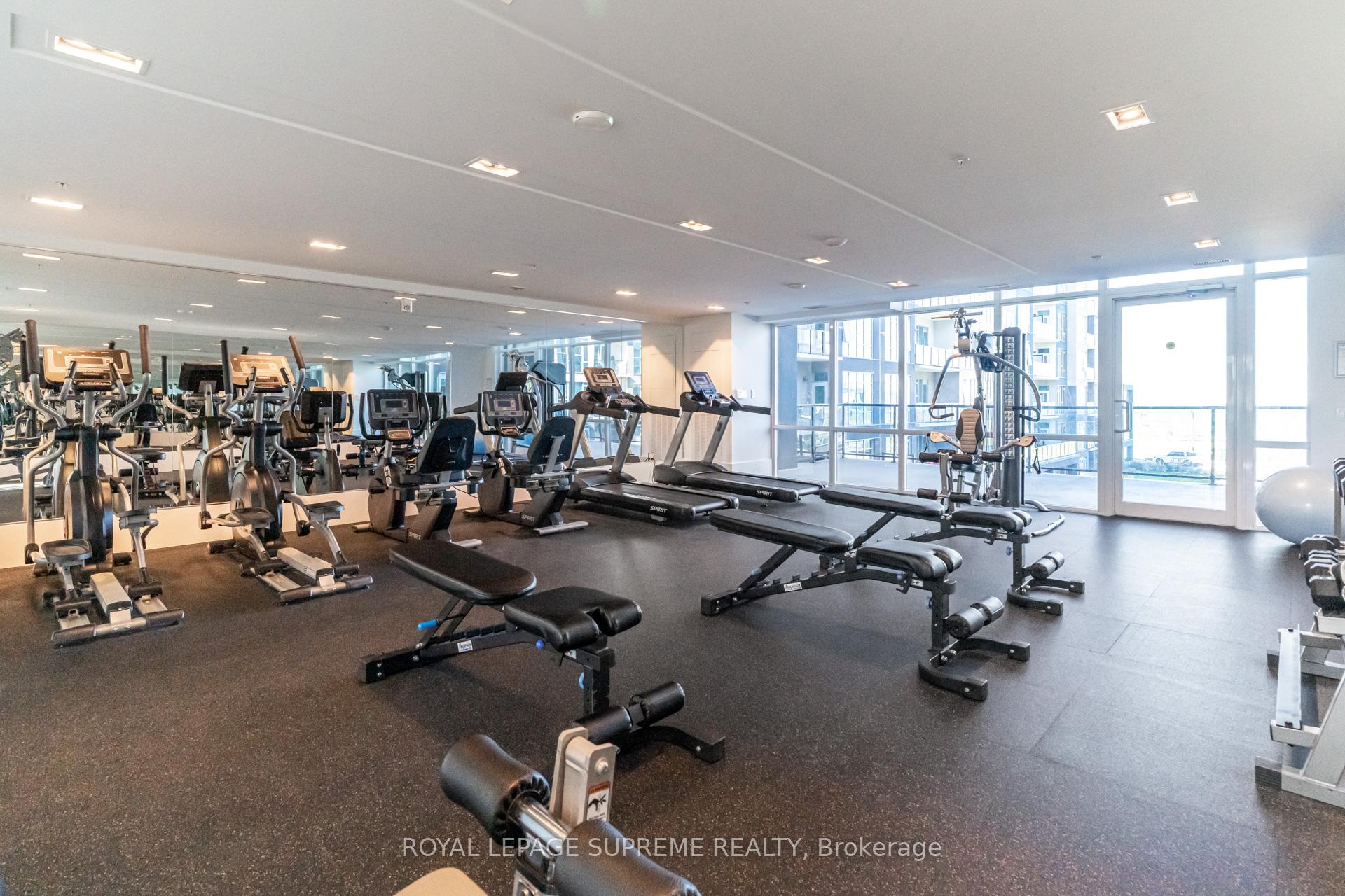 16 Concord Place 337, Grimsby Unit: 337