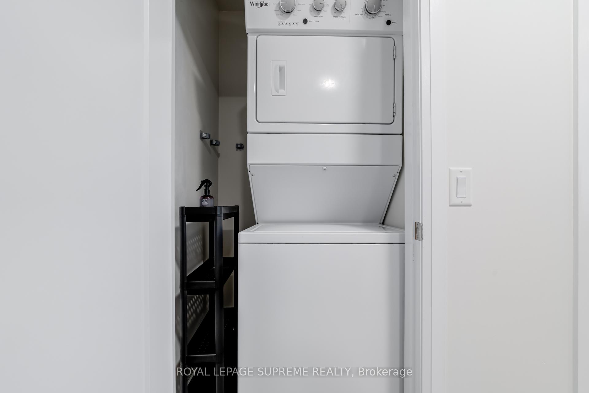 16 Concord Place 337, Grimsby Unit: 337