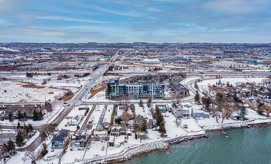 600 NORTH SERVICE Road 324