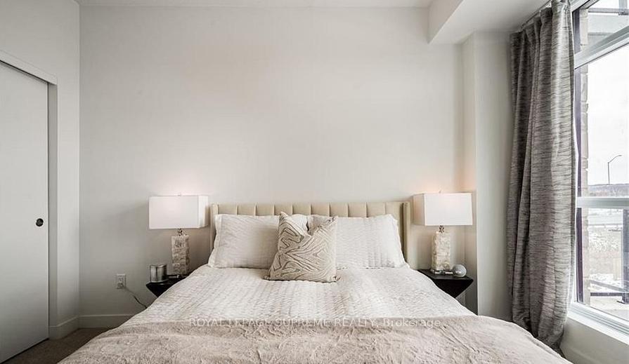 600 NORTH SERVICE Road 324