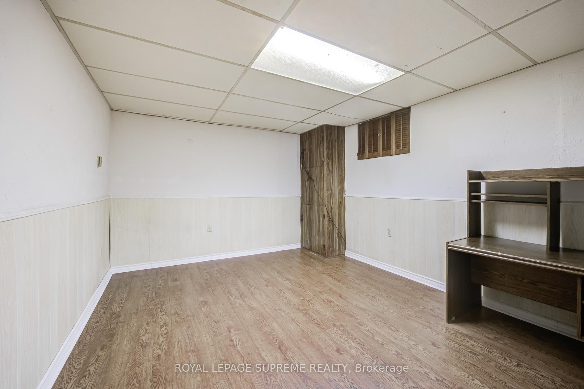 2922 Portage Road