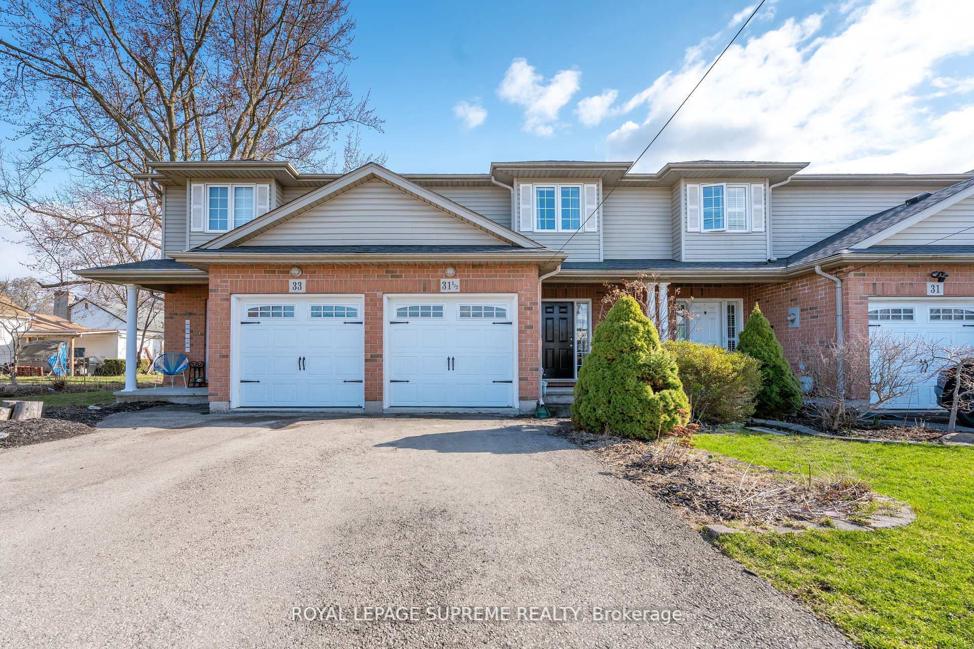 31 1/2 Thorold Road E