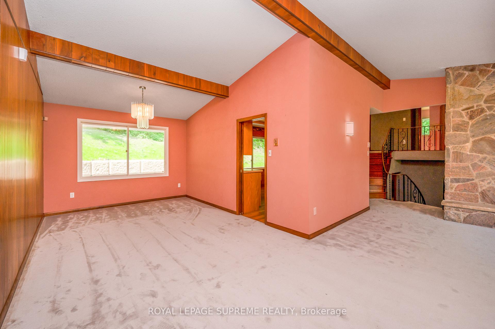 2035 Hollow Road