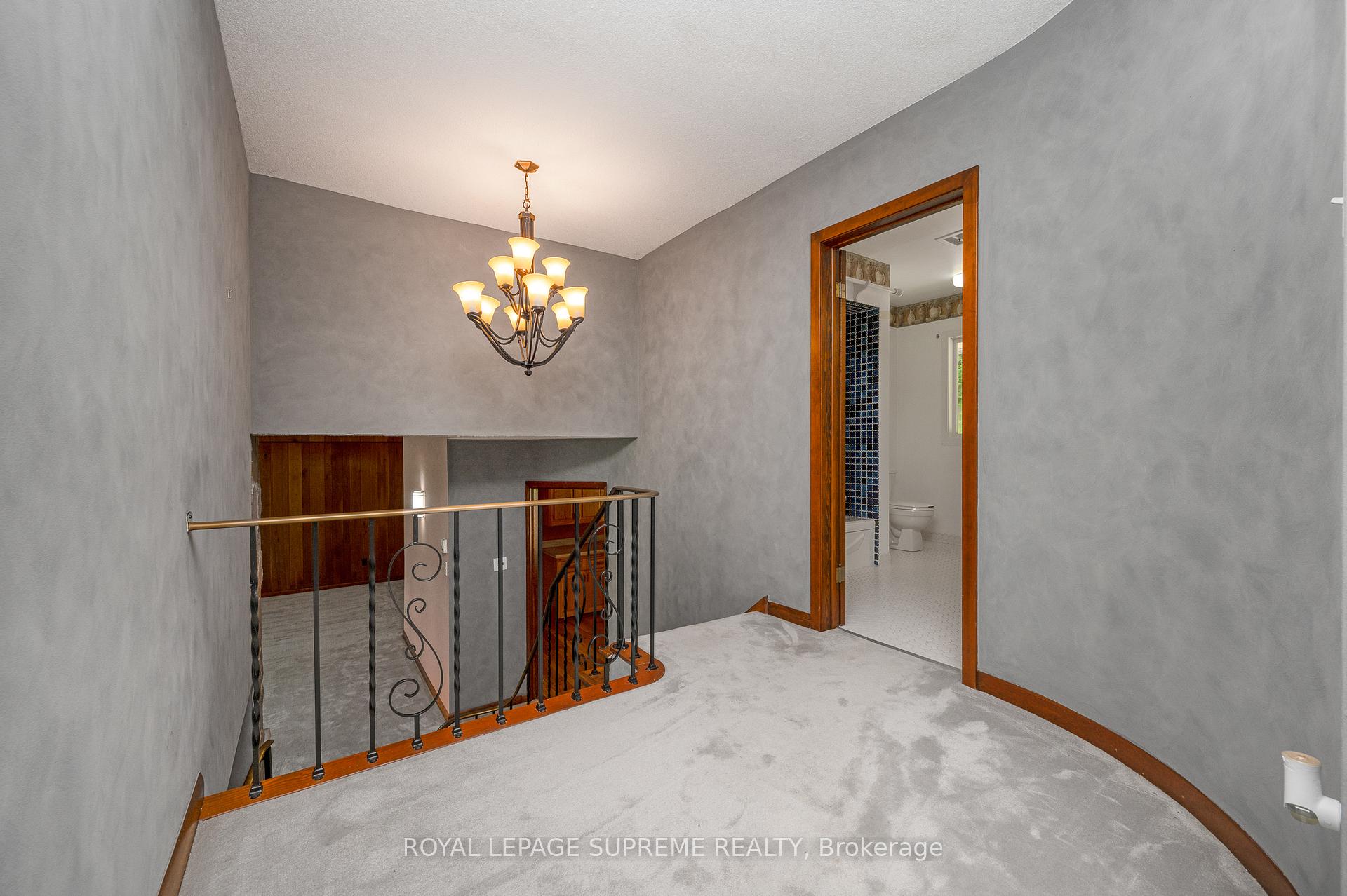 2035 Hollow Road