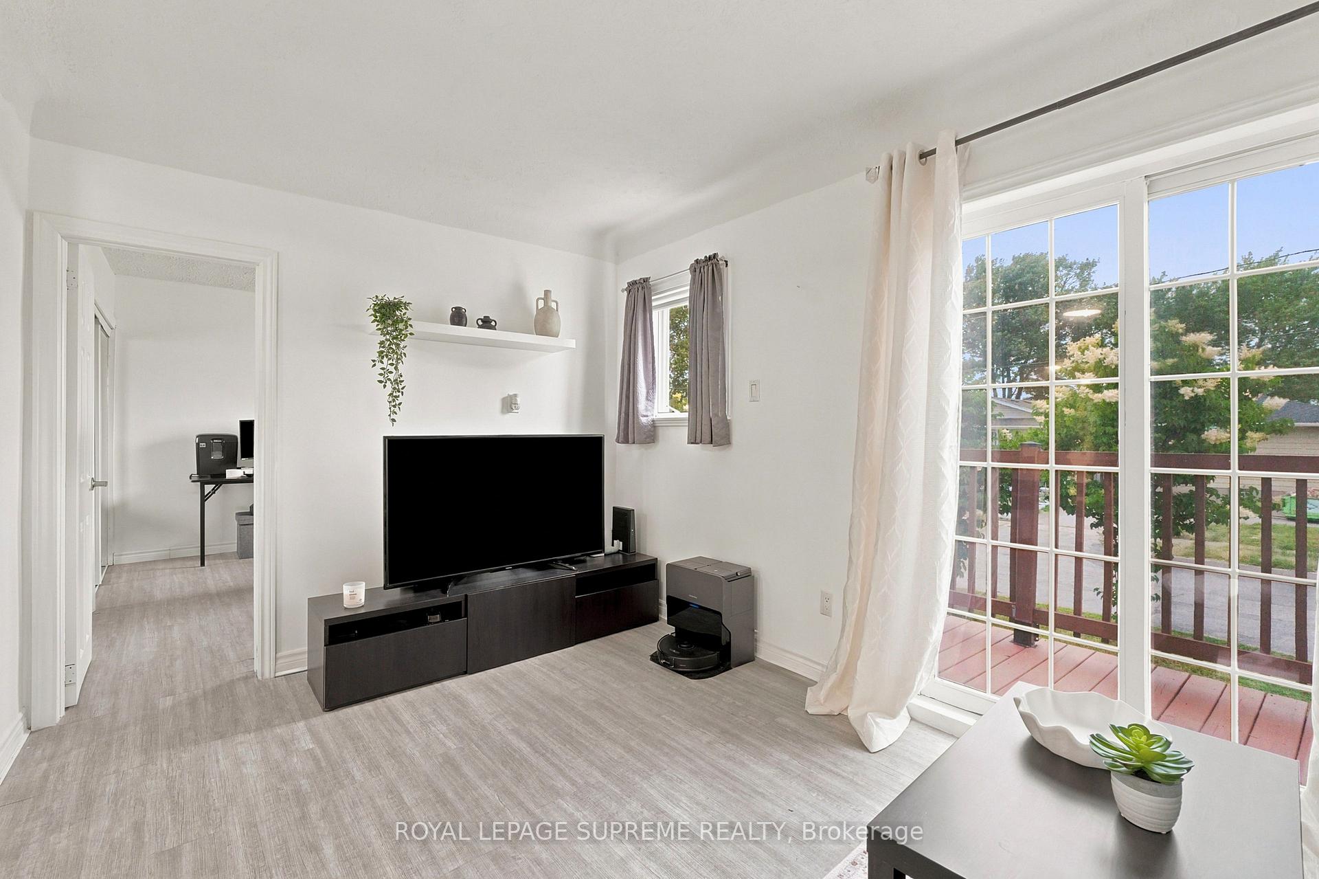 24 Alexandra Boulevard