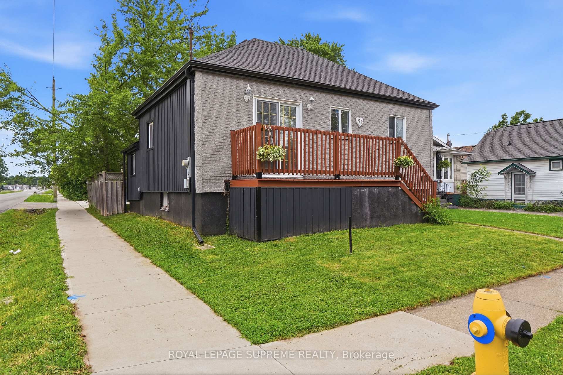 24 Alexandra Boulevard