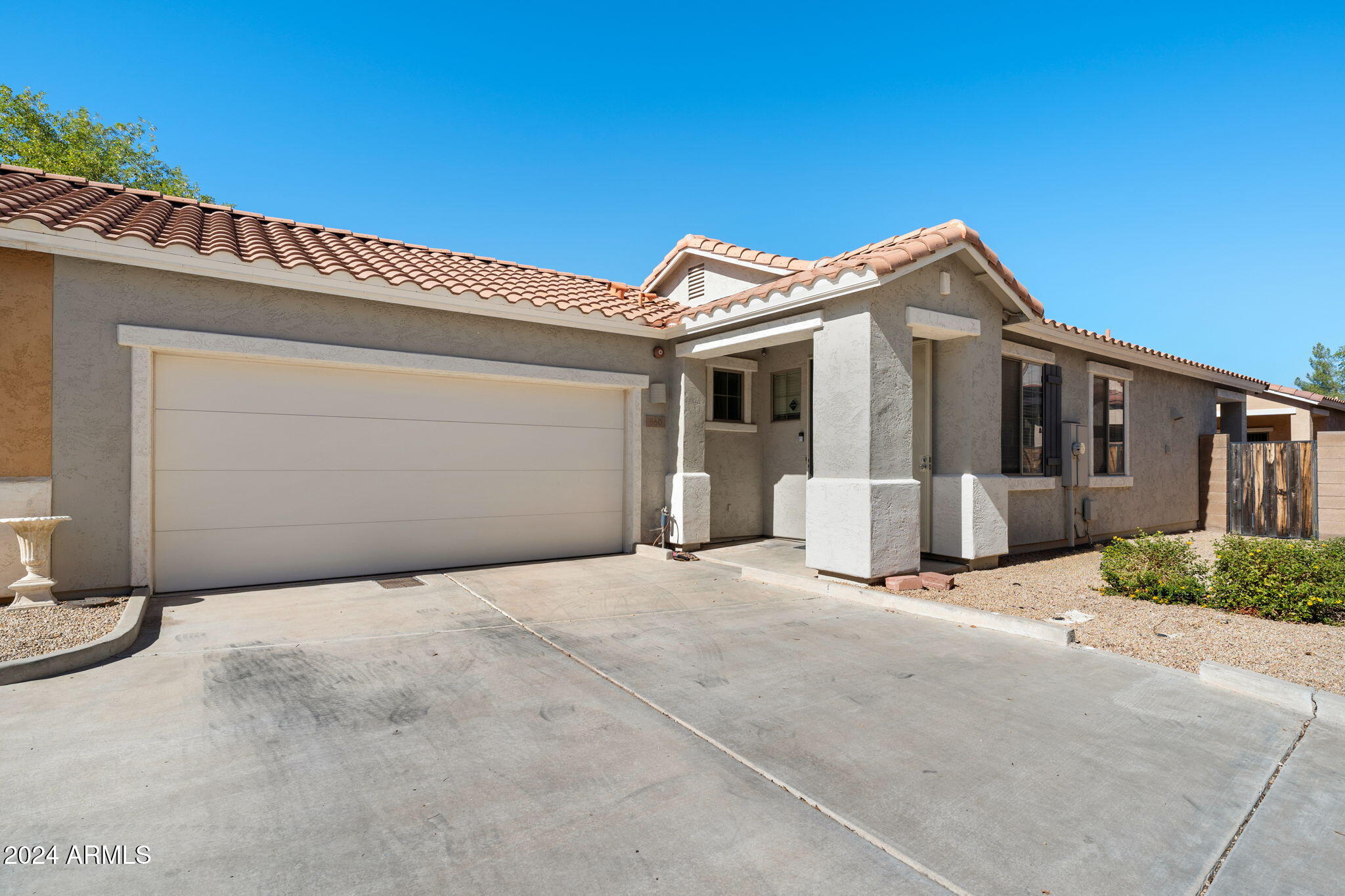 860 S COLONIAL Drive
