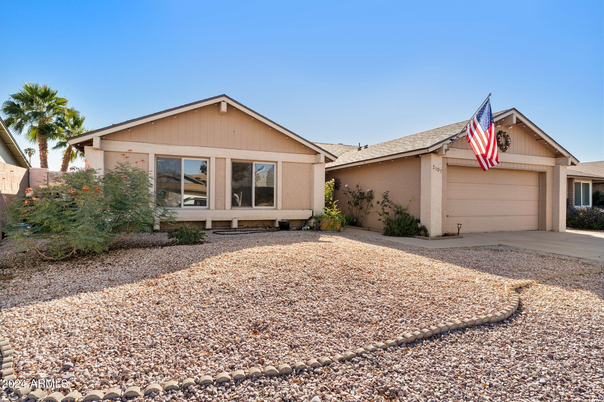 2107 W STRAFORD Drive