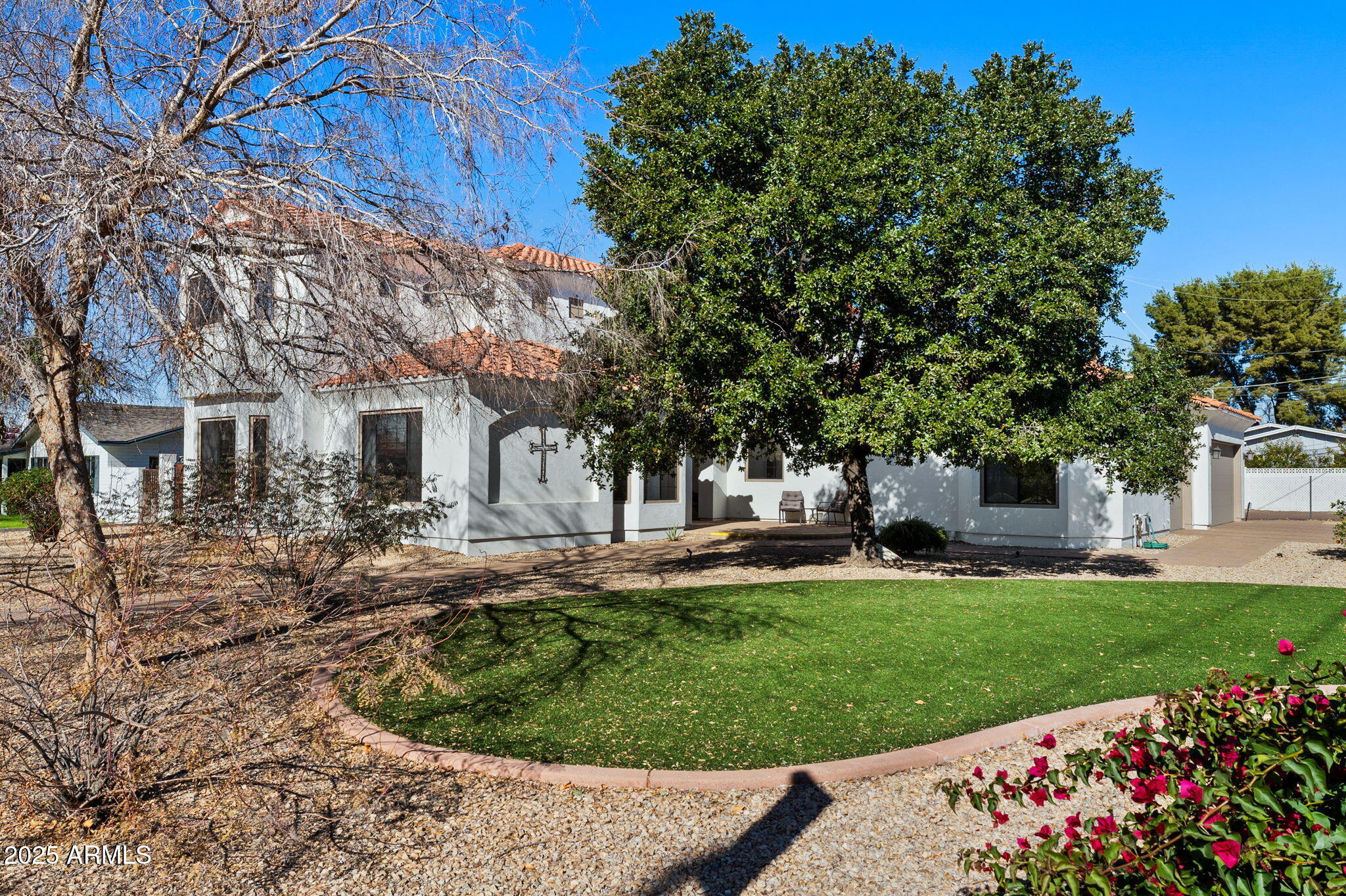 146 E CLAREMONT Street