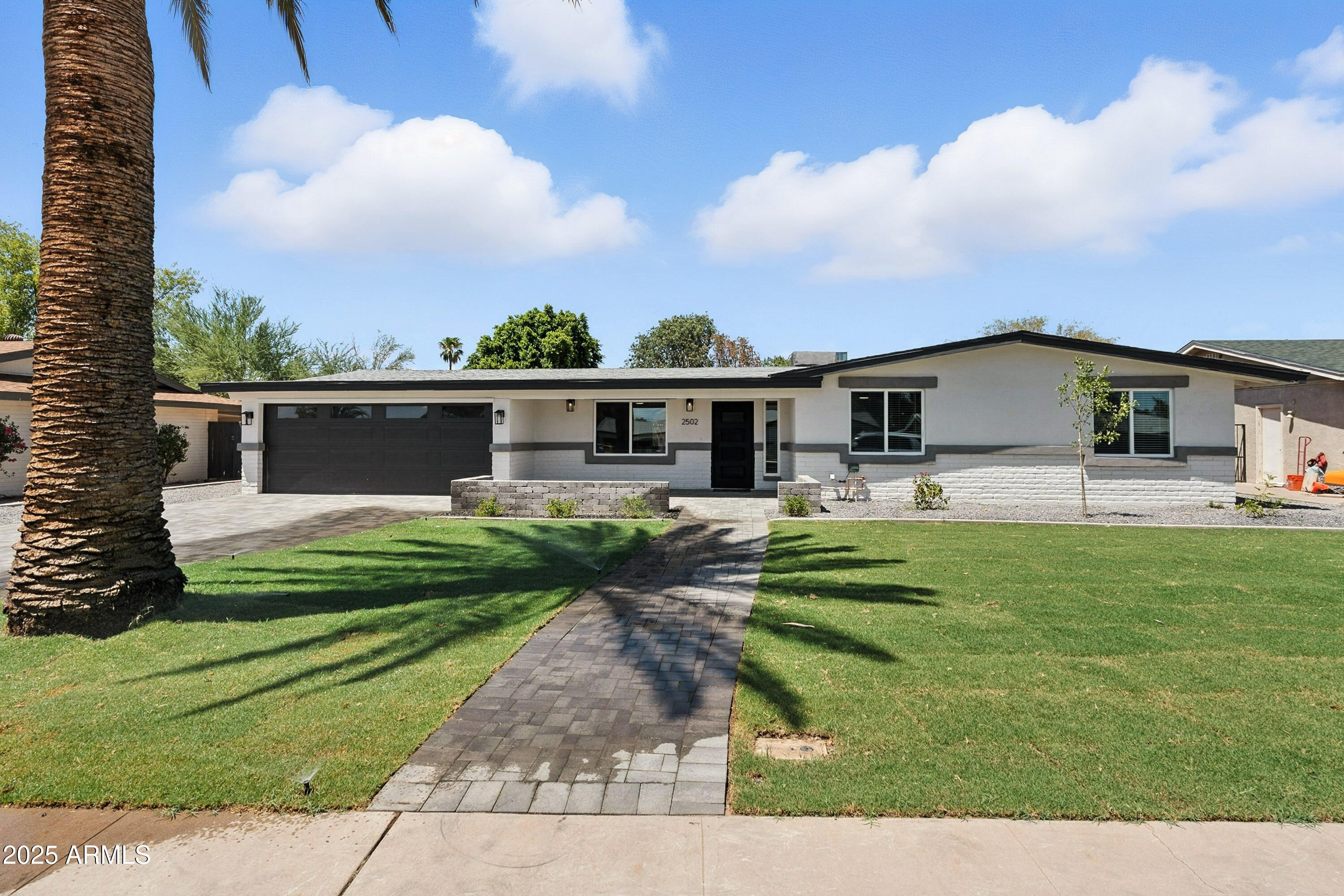 2502 E FAIRFIELD Street